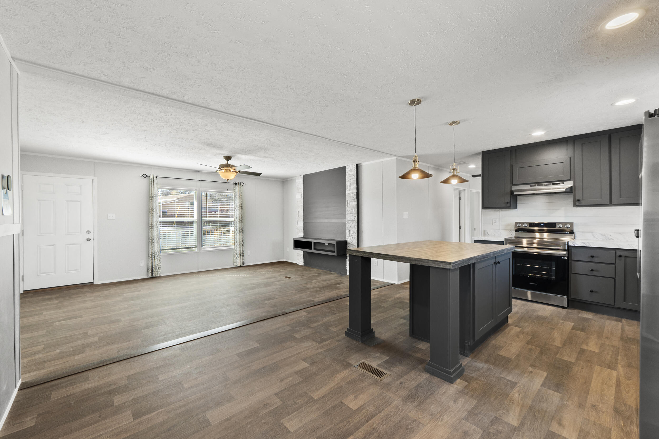 2874 Snyder Loop