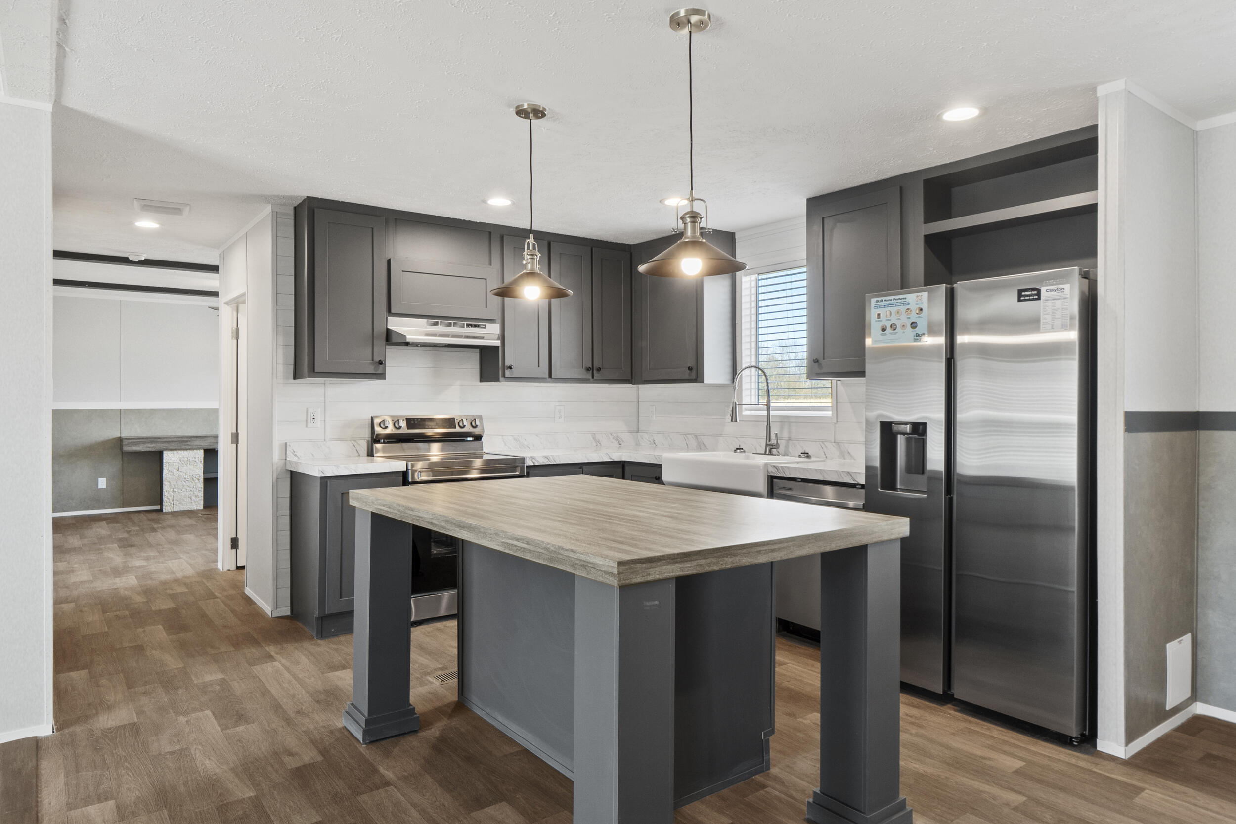 2874 Snyder Loop