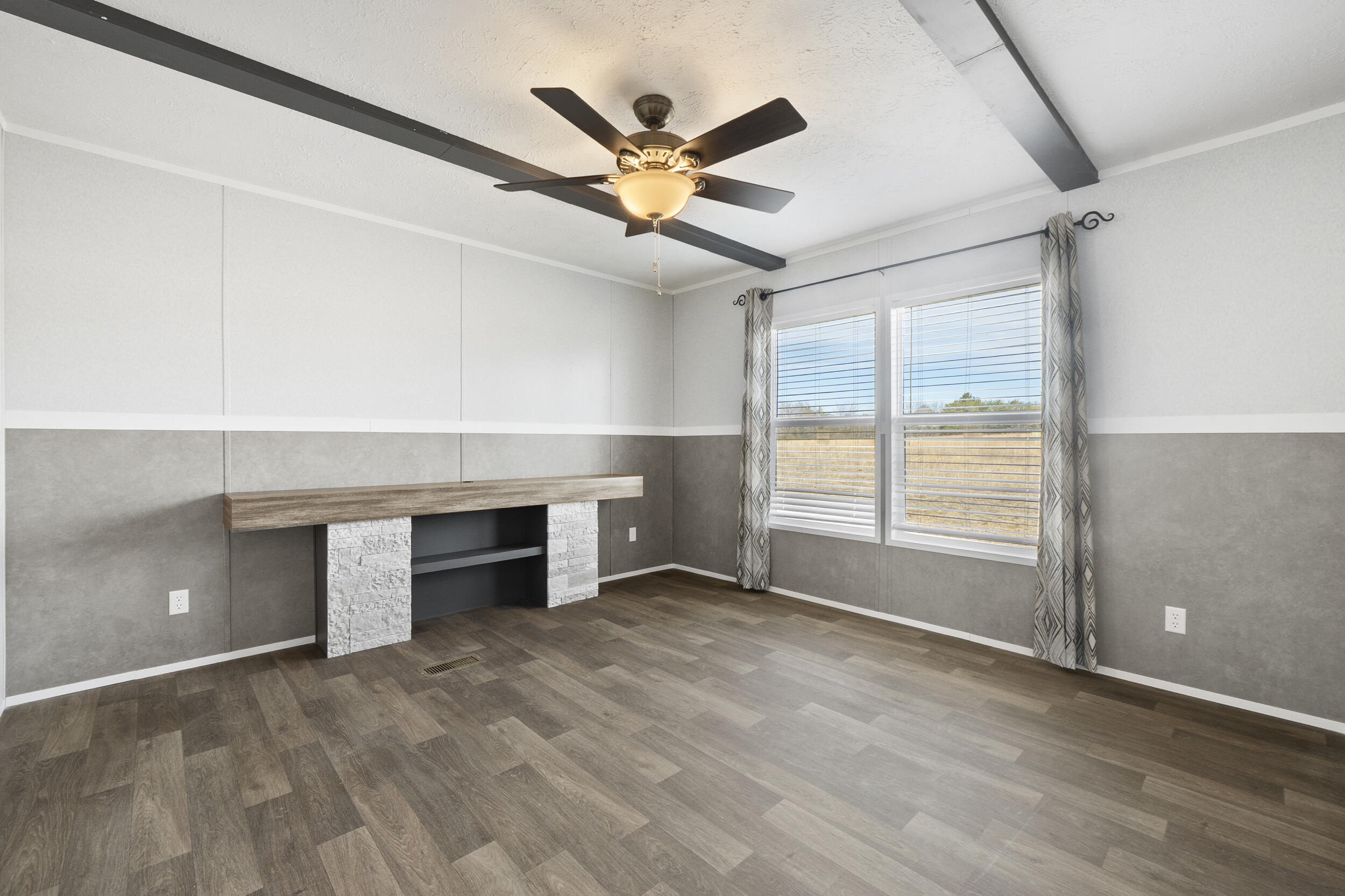 2874 Snyder Loop