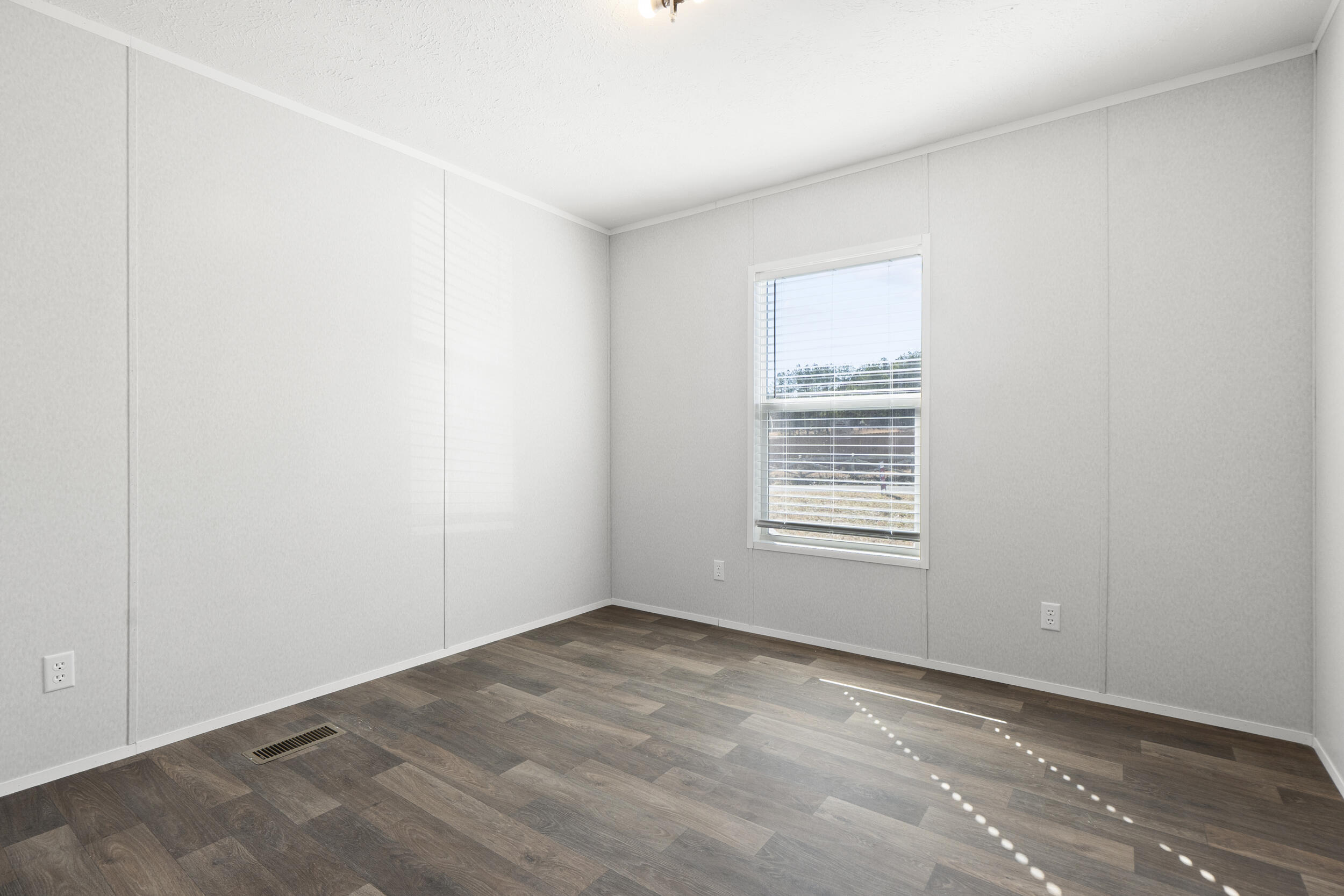 2874 Snyder Loop