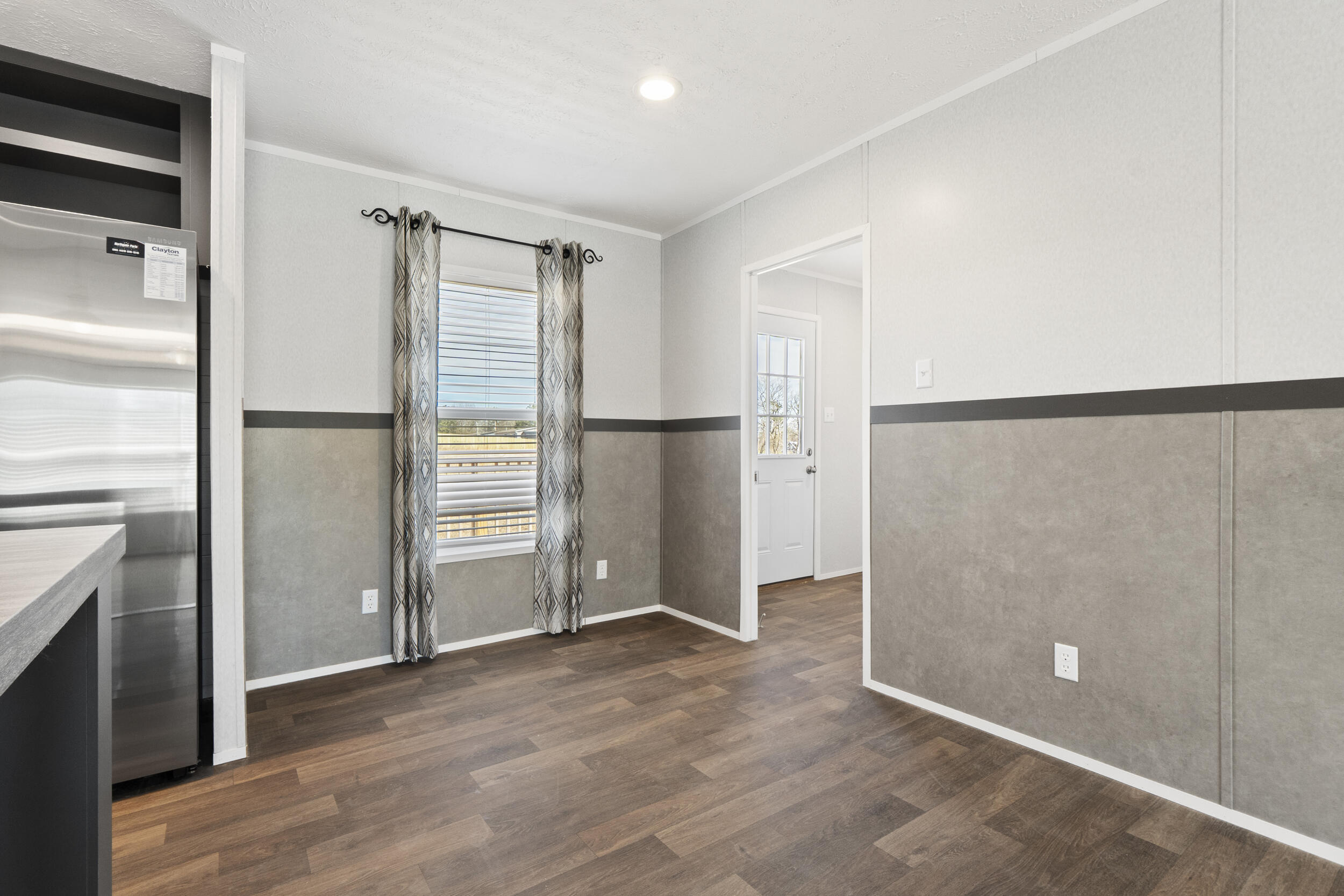 2874 Snyder Loop