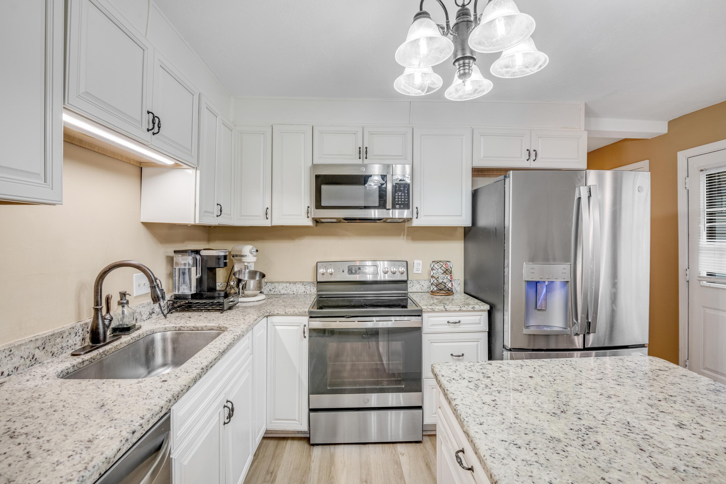 8807 Hurricane Manor Trail