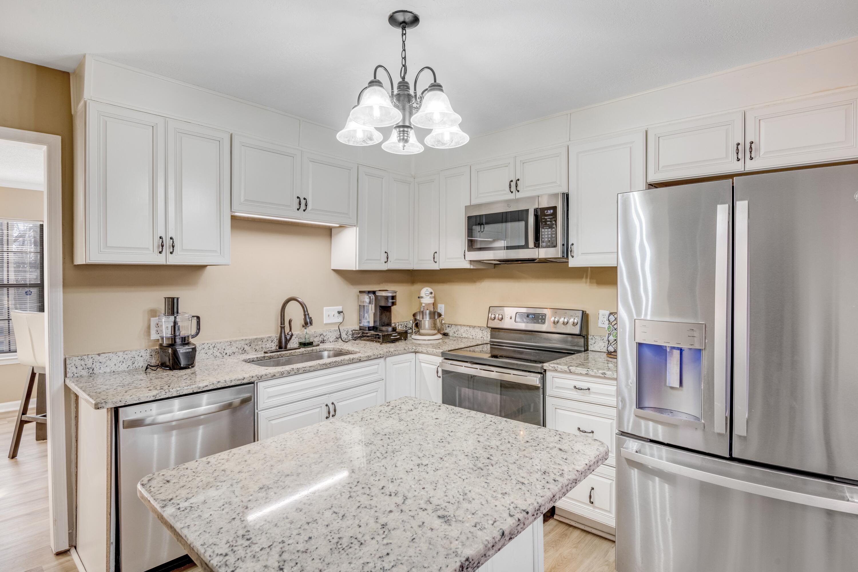 8807 Hurricane Manor Trail