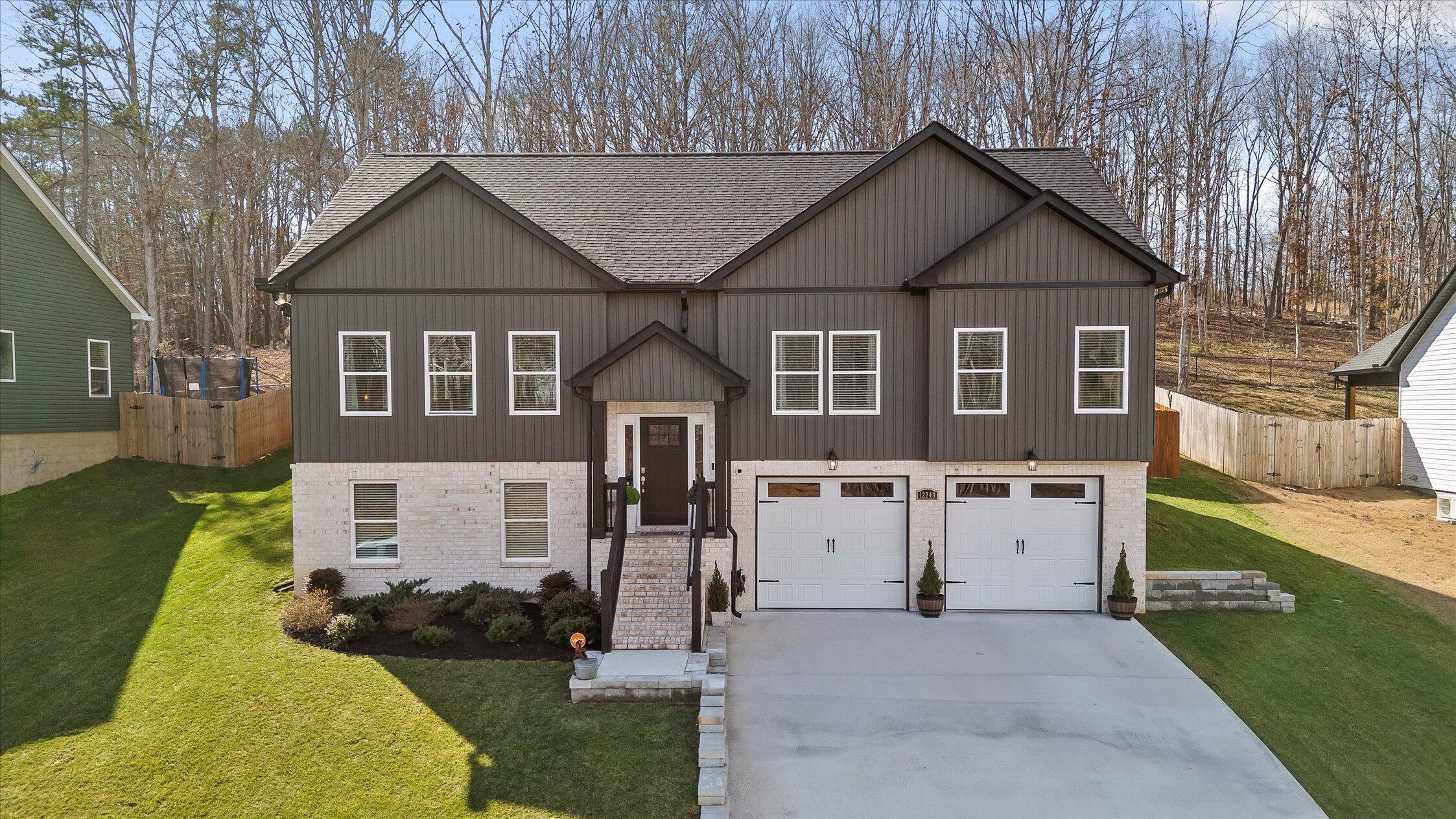 12249 Bull Run
