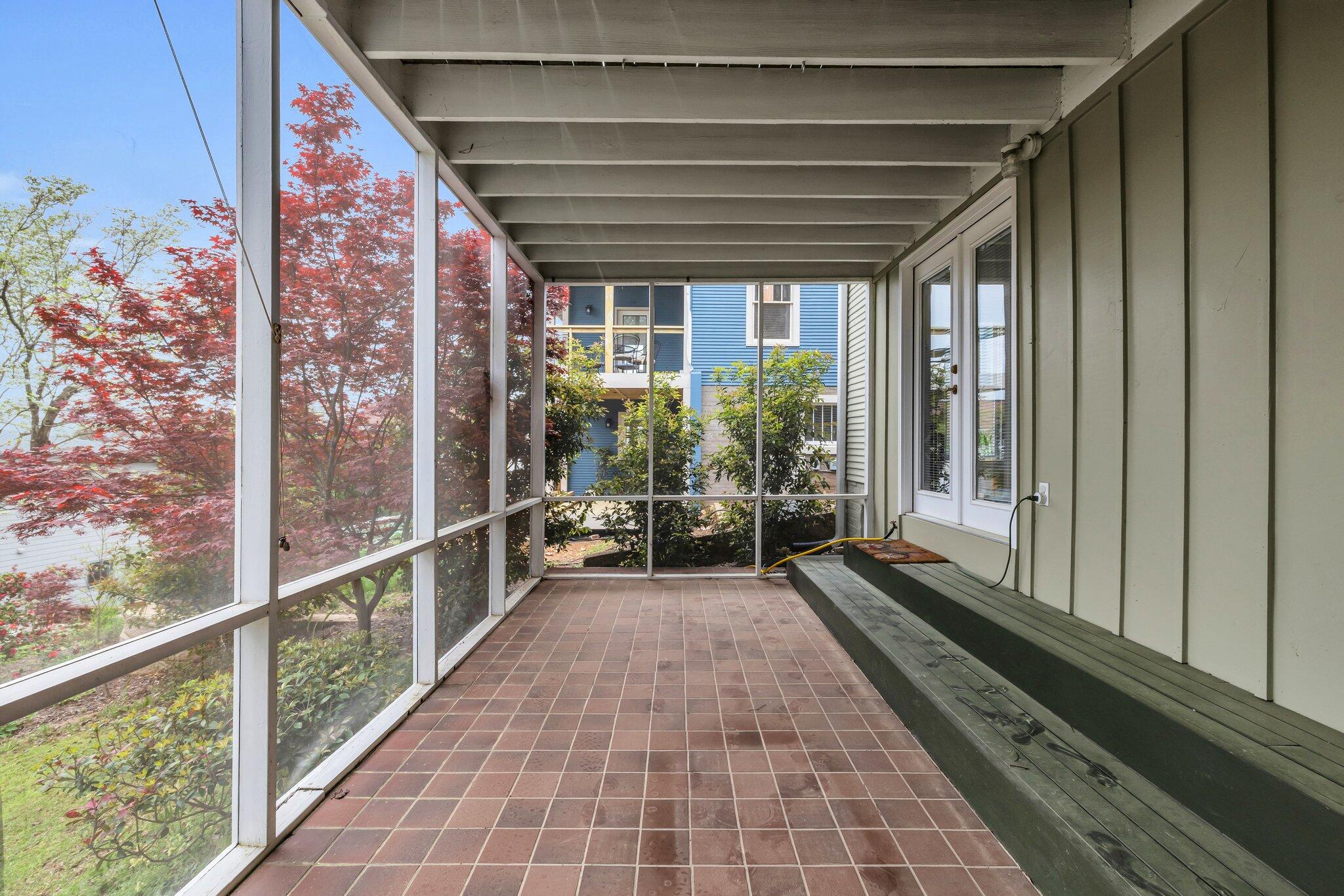 212 Jarnigan Avenue