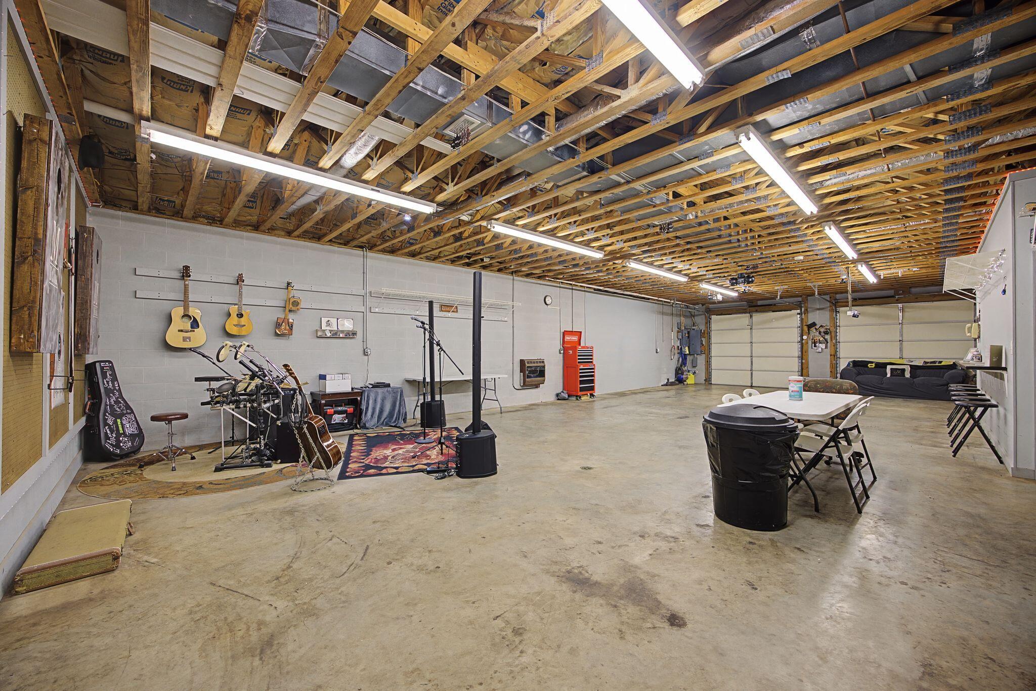 3911 County Road 131