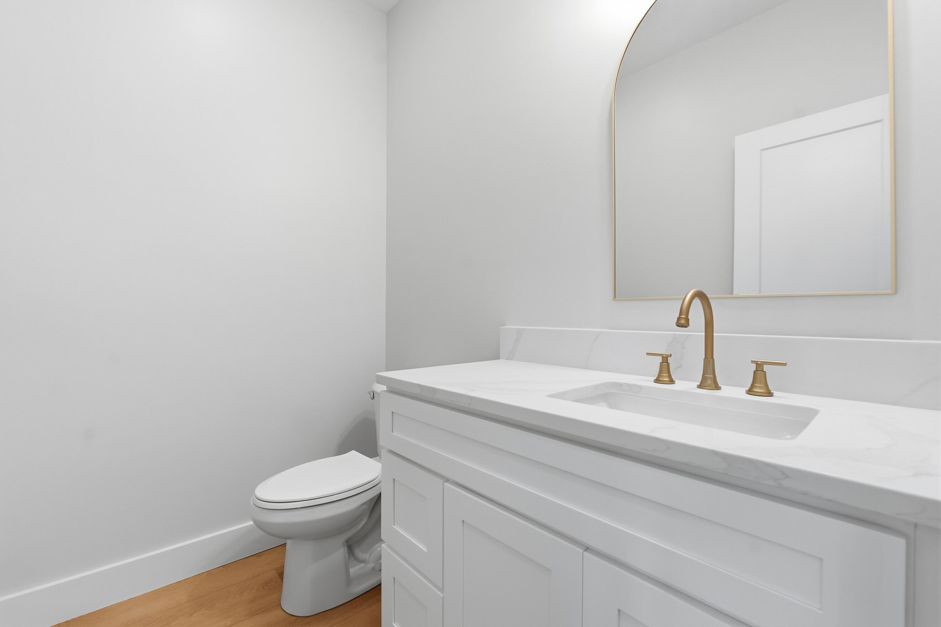 1362 Catherine Circle NW