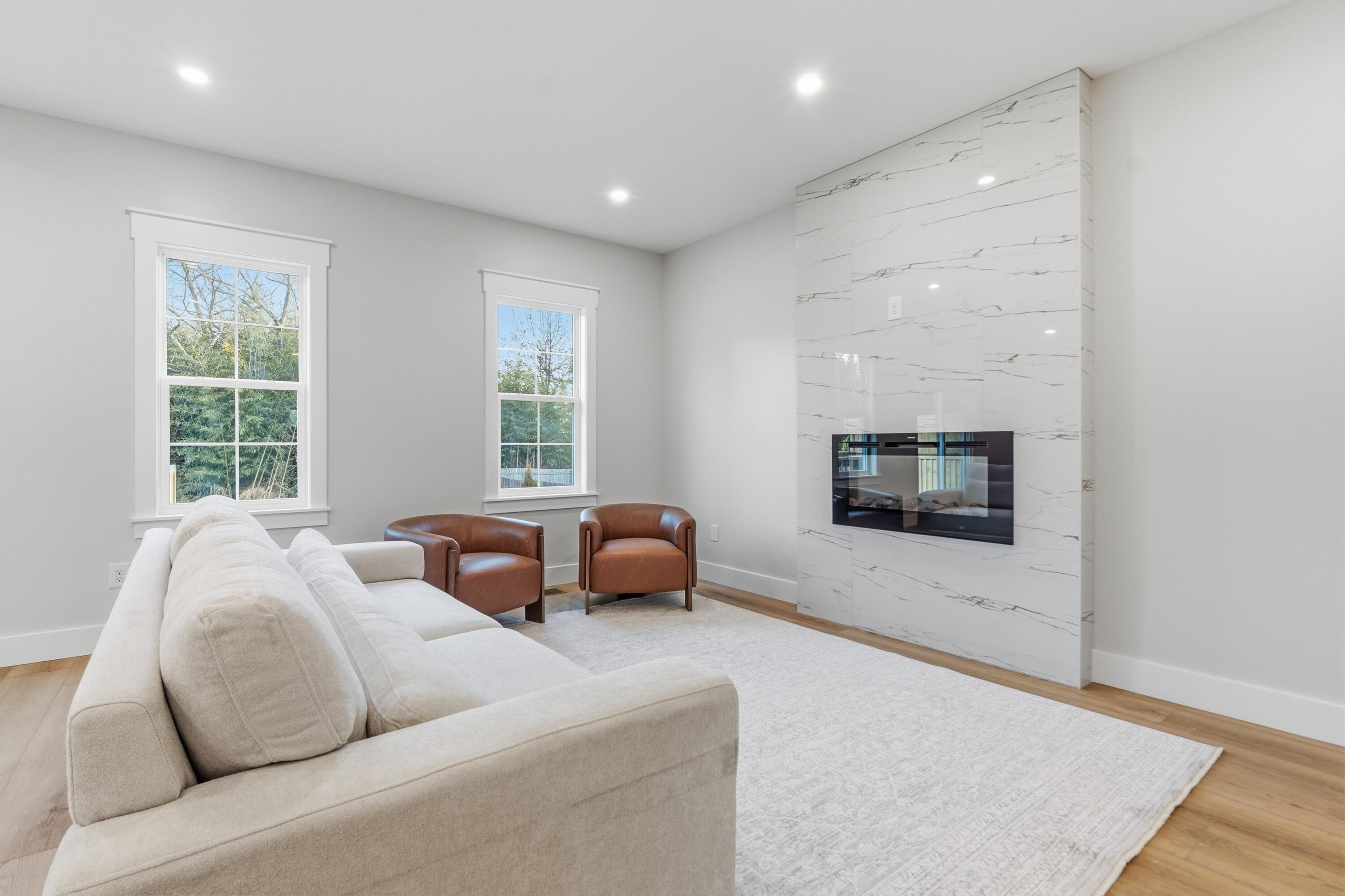 1362 Catherine Circle NW