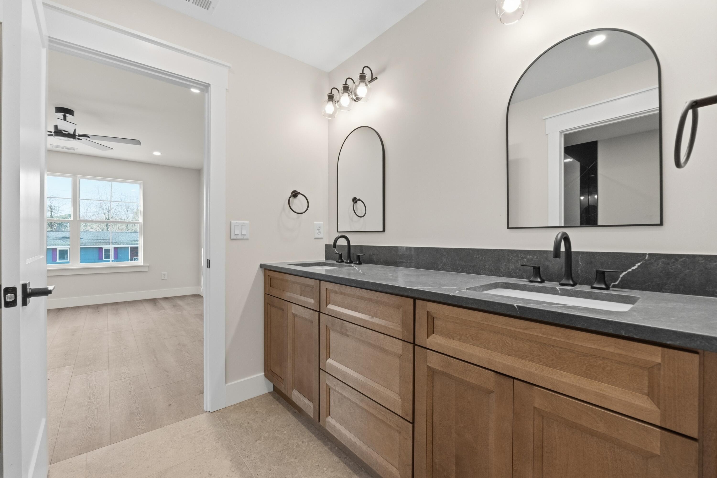 1362 Catherine Circle NW