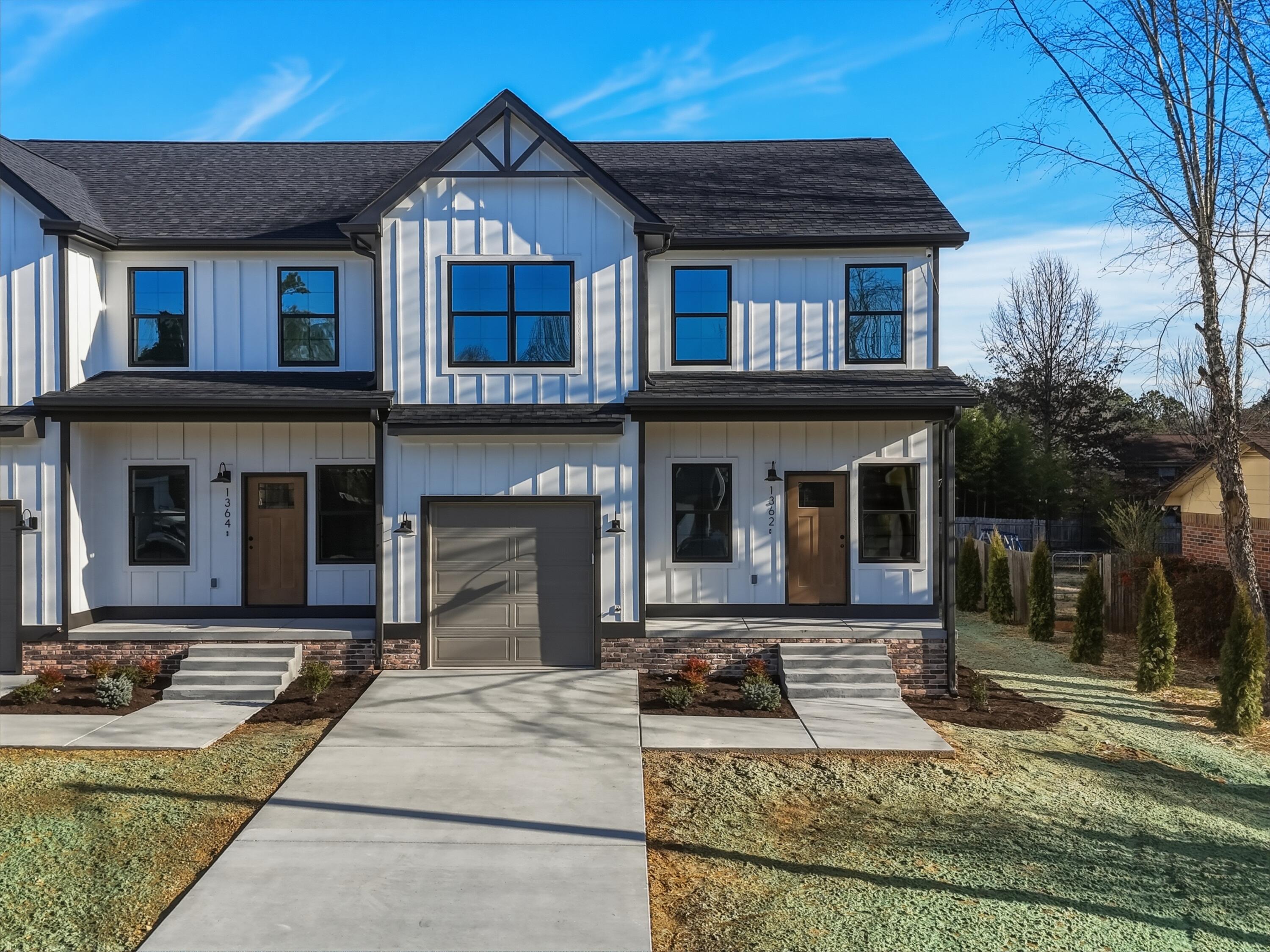 1362 Catherine Circle NW