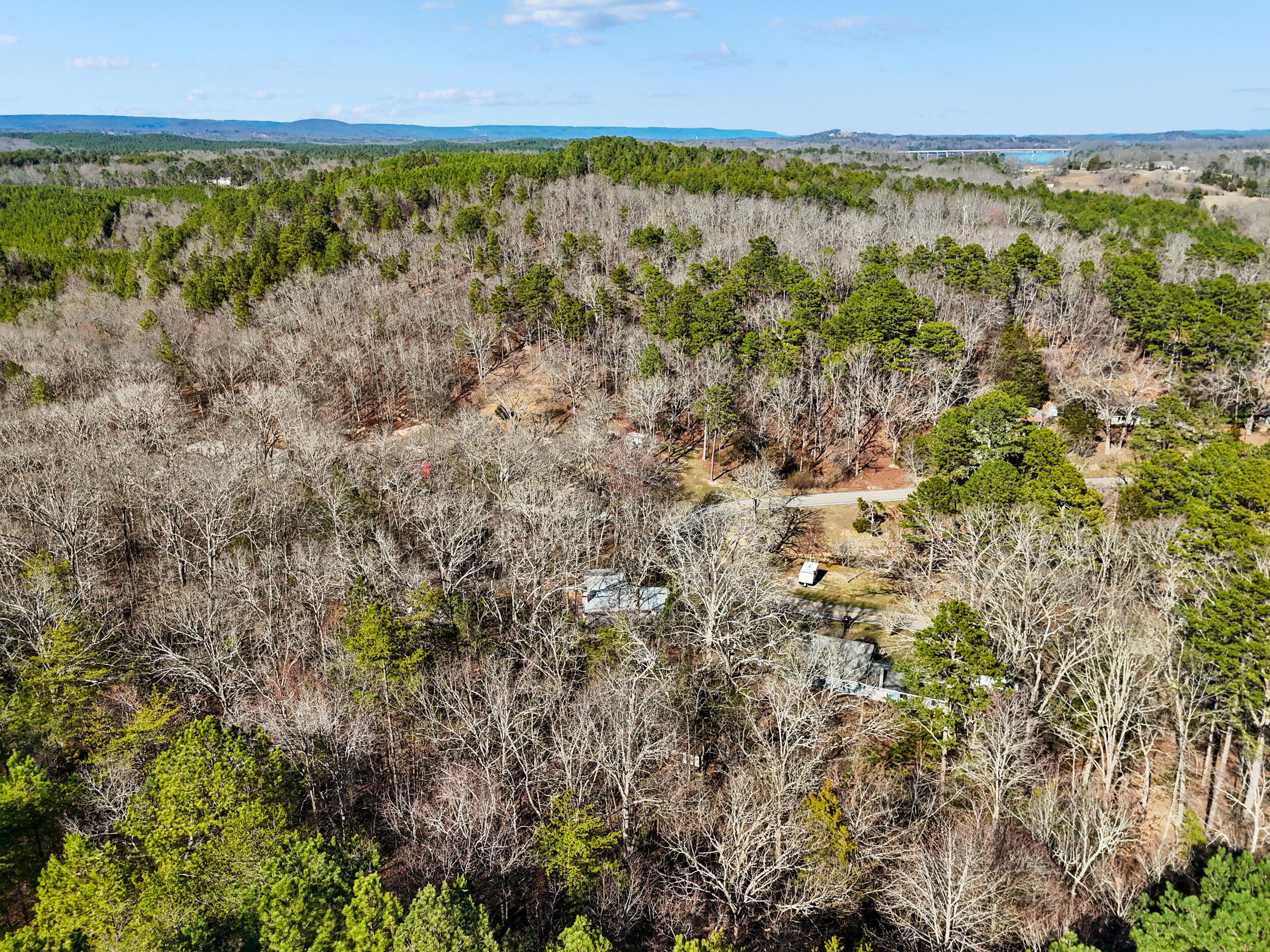 16127 Lakewood Drive