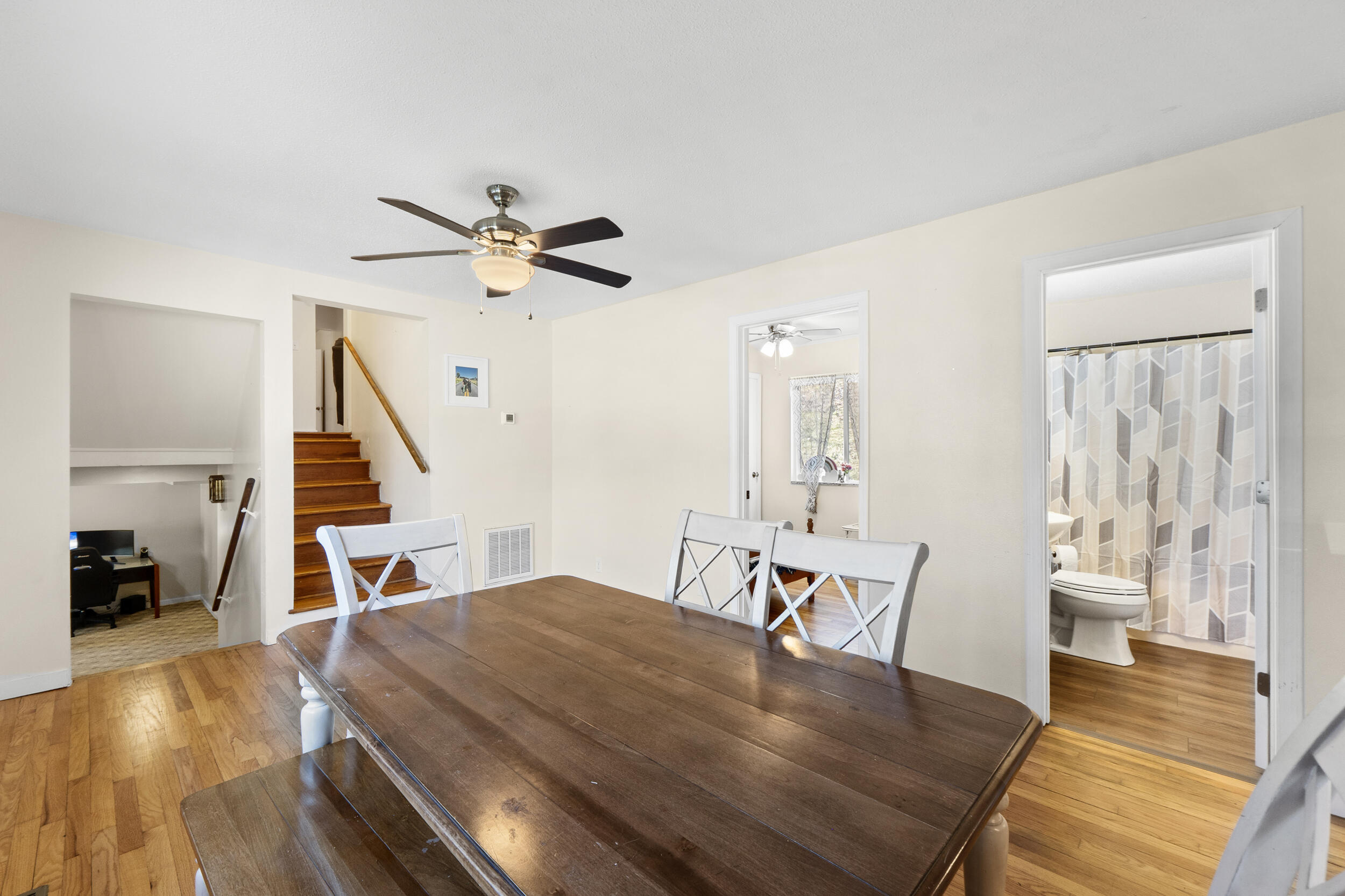 16127 Lakewood Drive