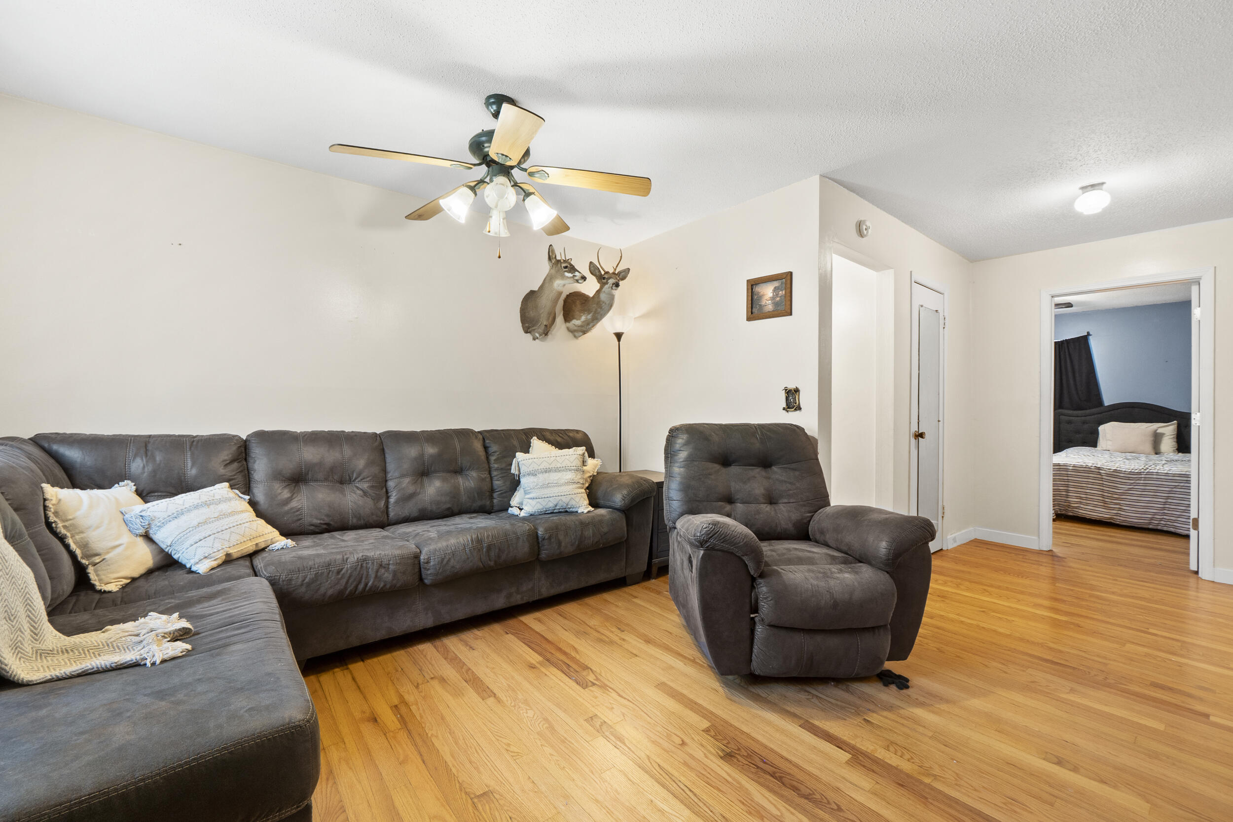 16127 Lakewood Drive