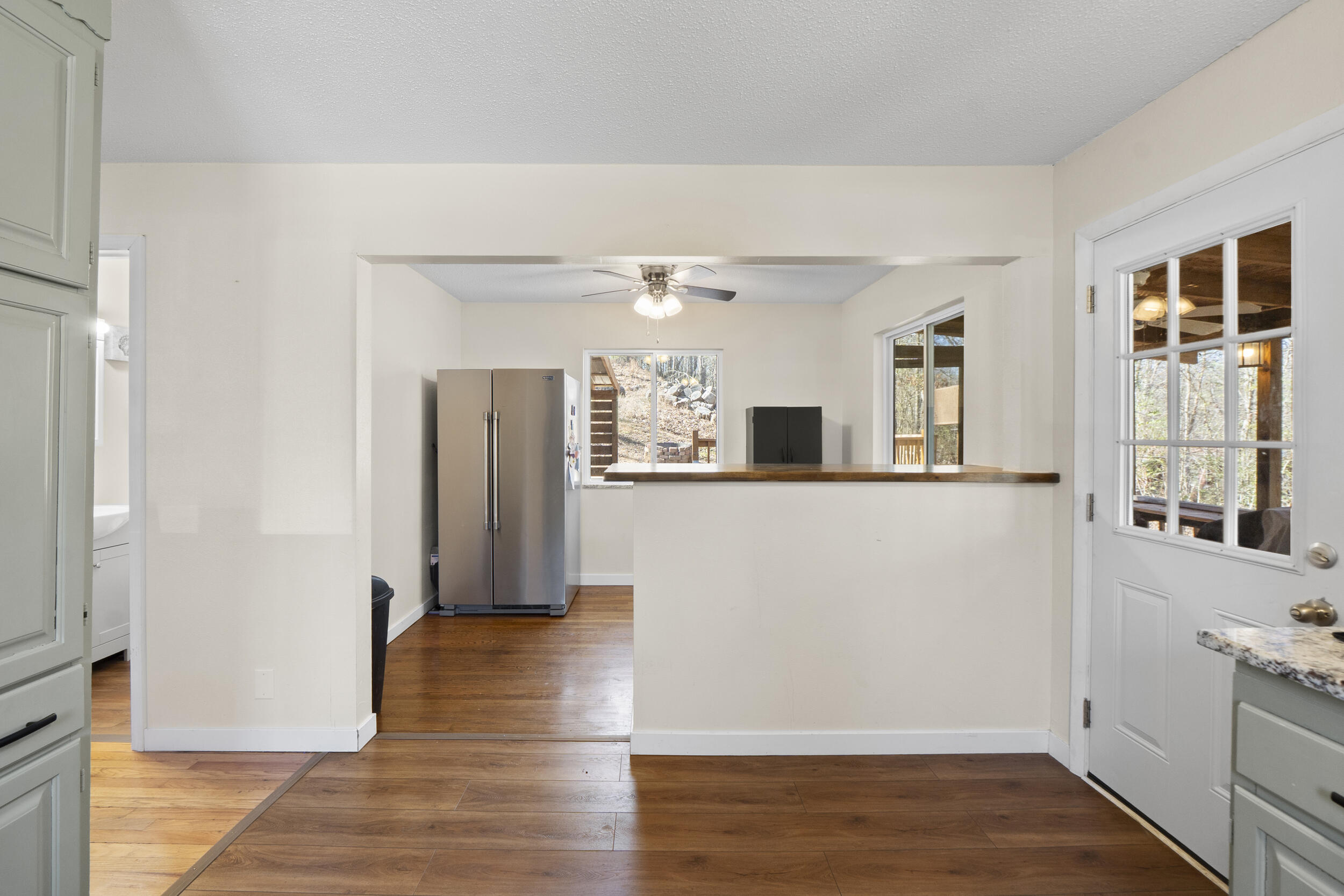 16127 Lakewood Drive