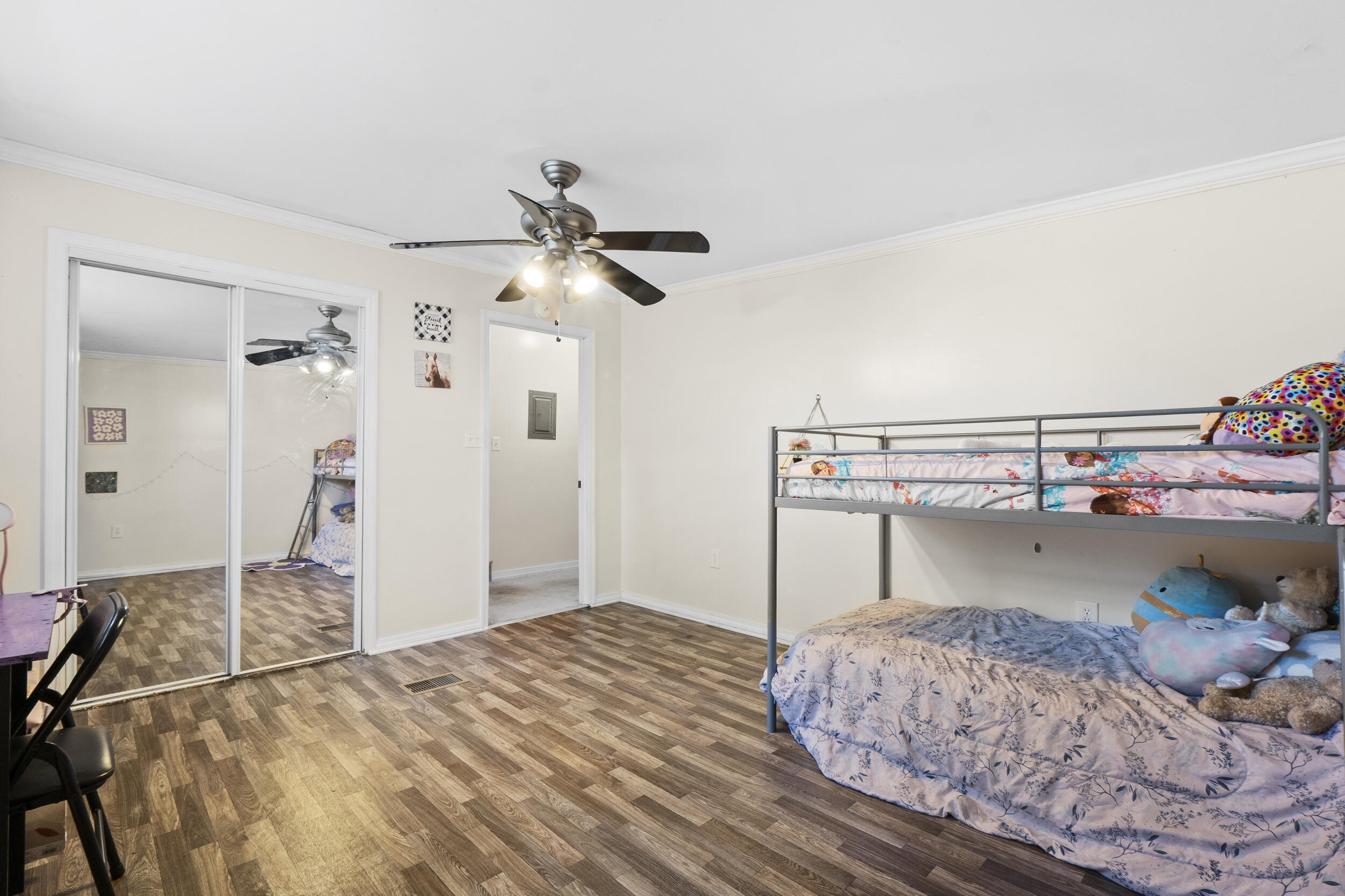 16127 Lakewood Drive