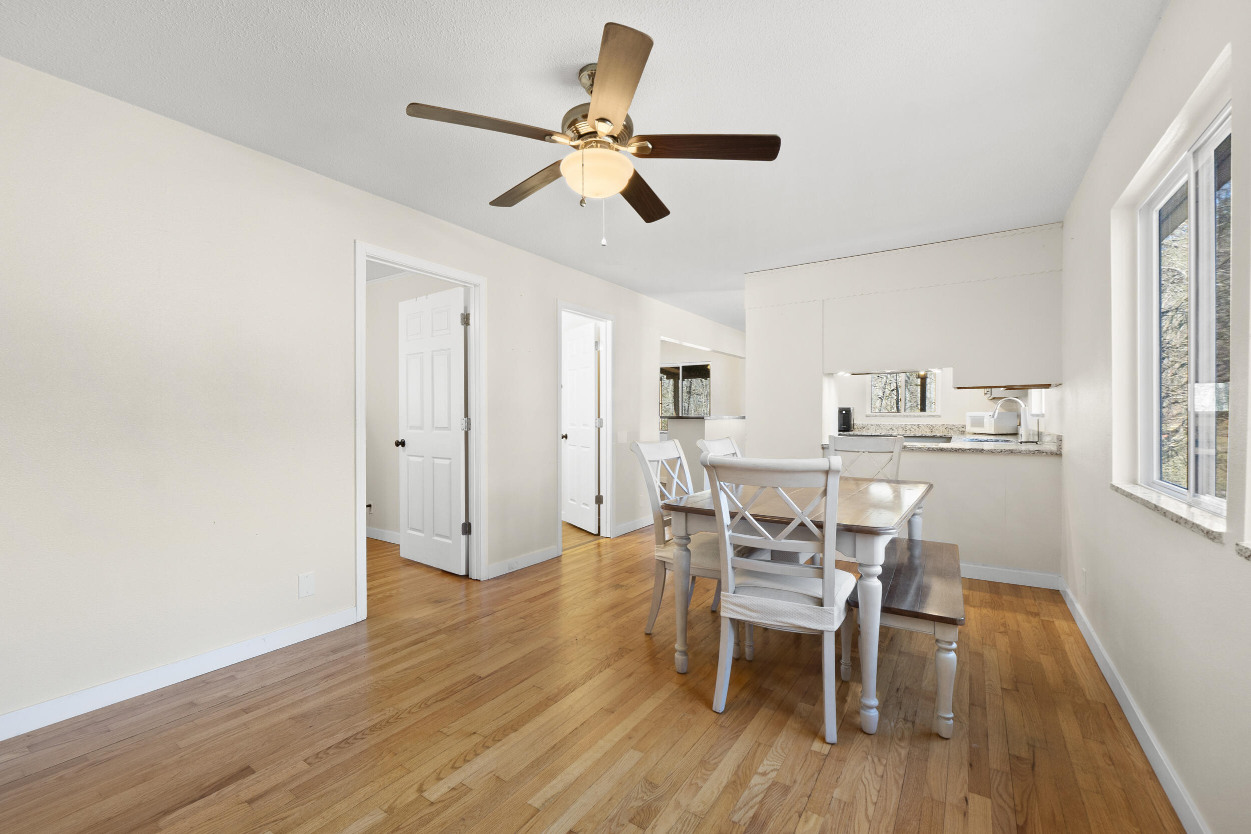 16127 Lakewood Drive