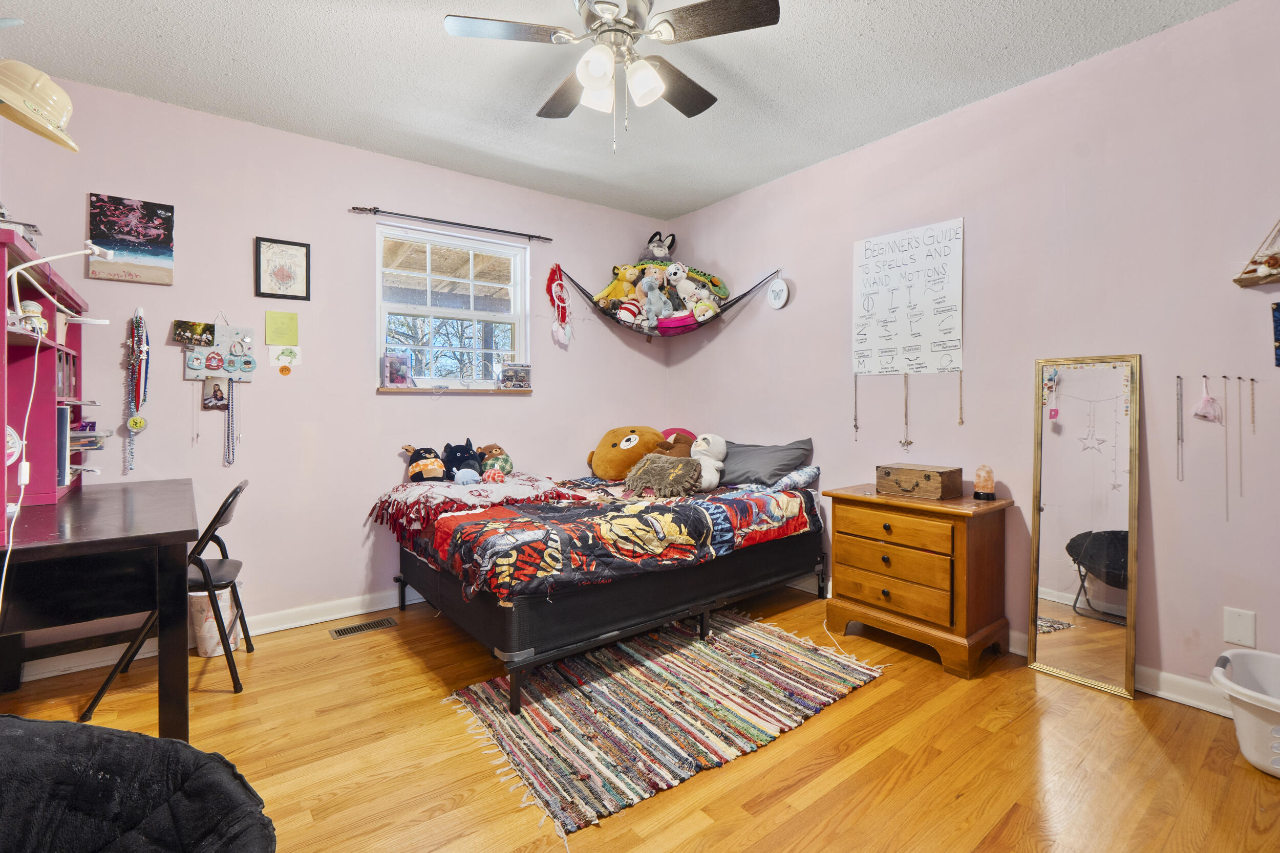 16127 Lakewood Drive