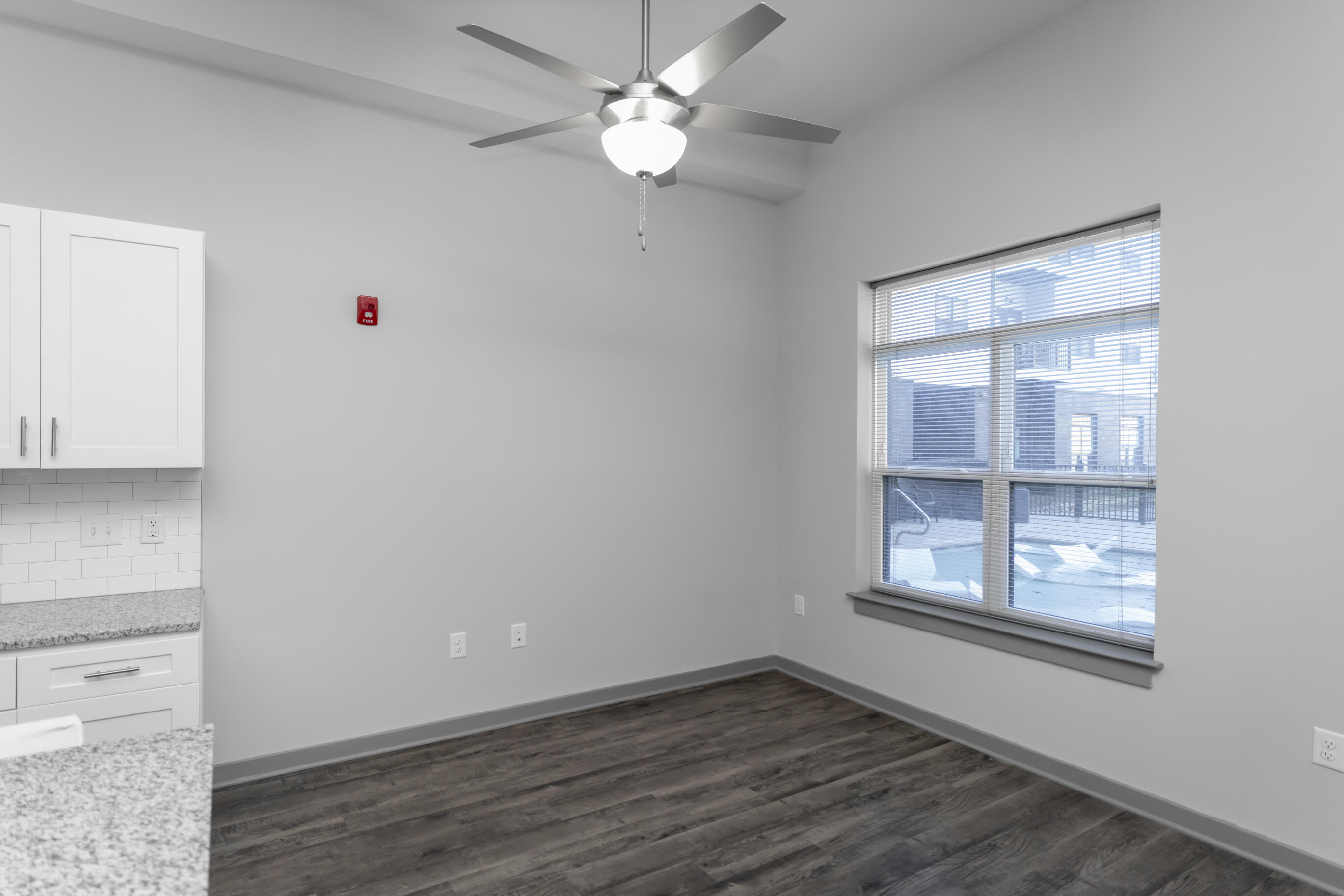 782 Riverfront Parkway, 123