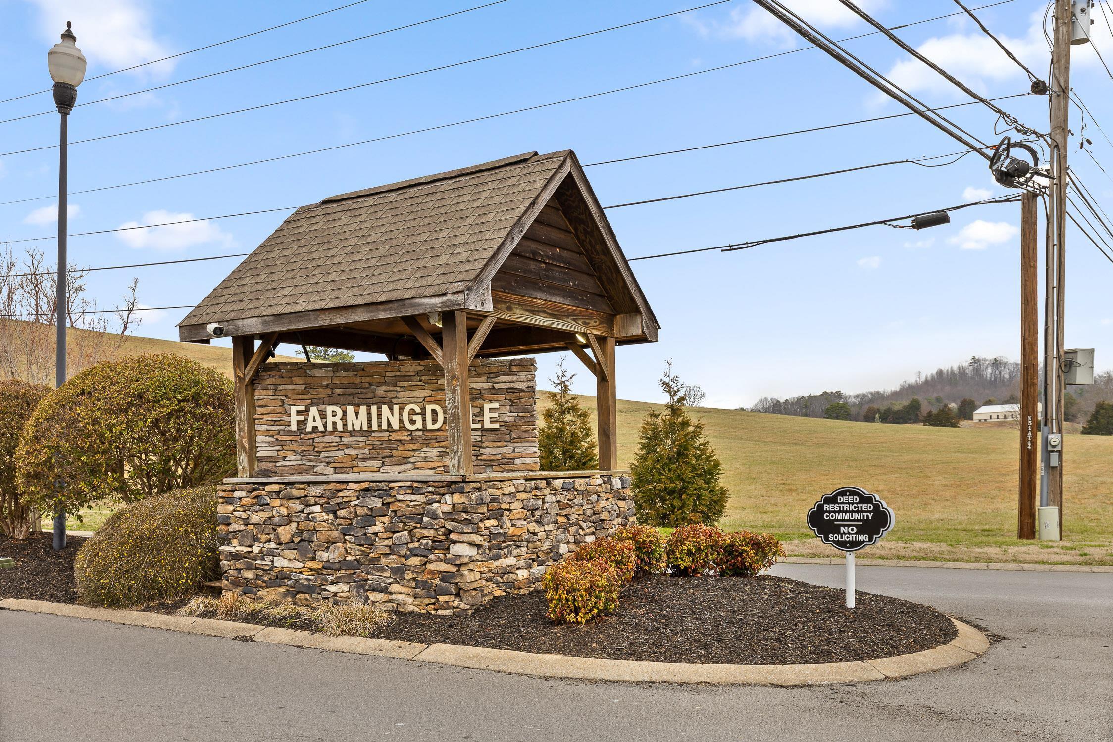 208 Home Place Court SE