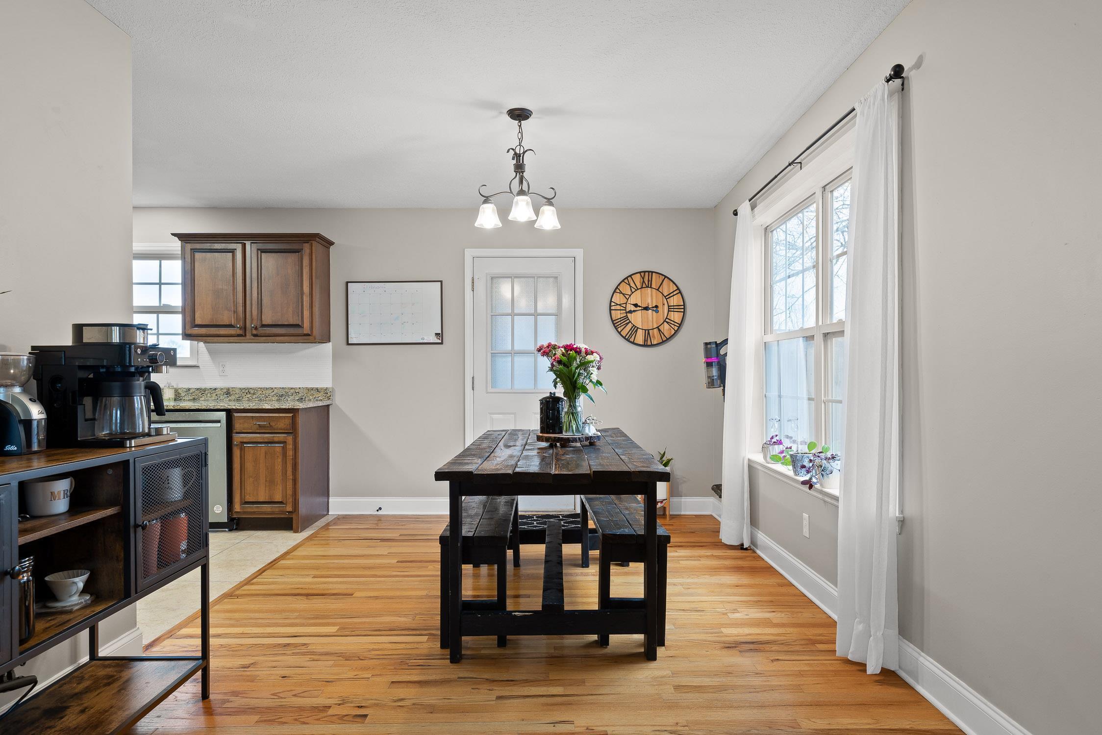 208 Home Place Court SE