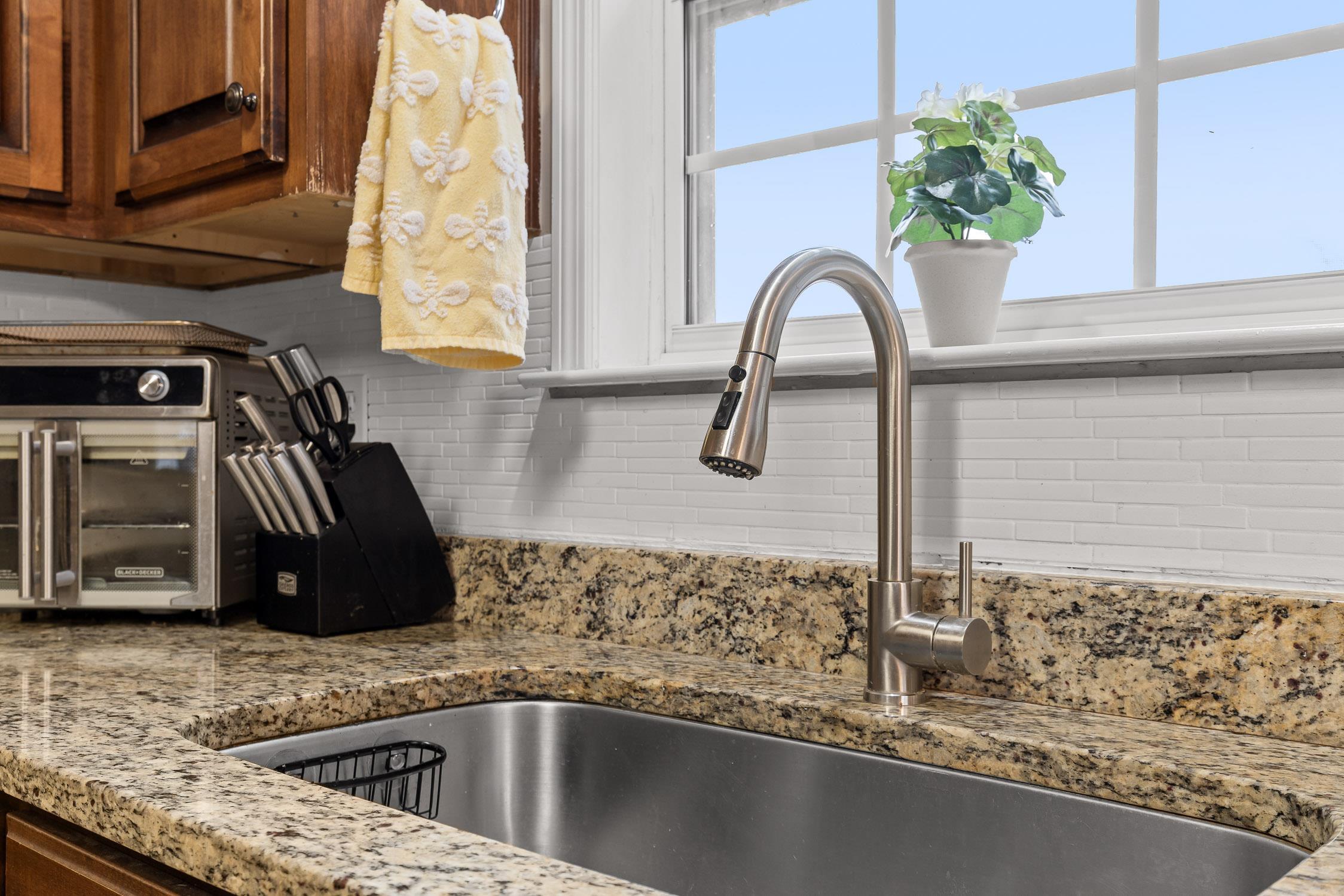 208 Home Place Court SE