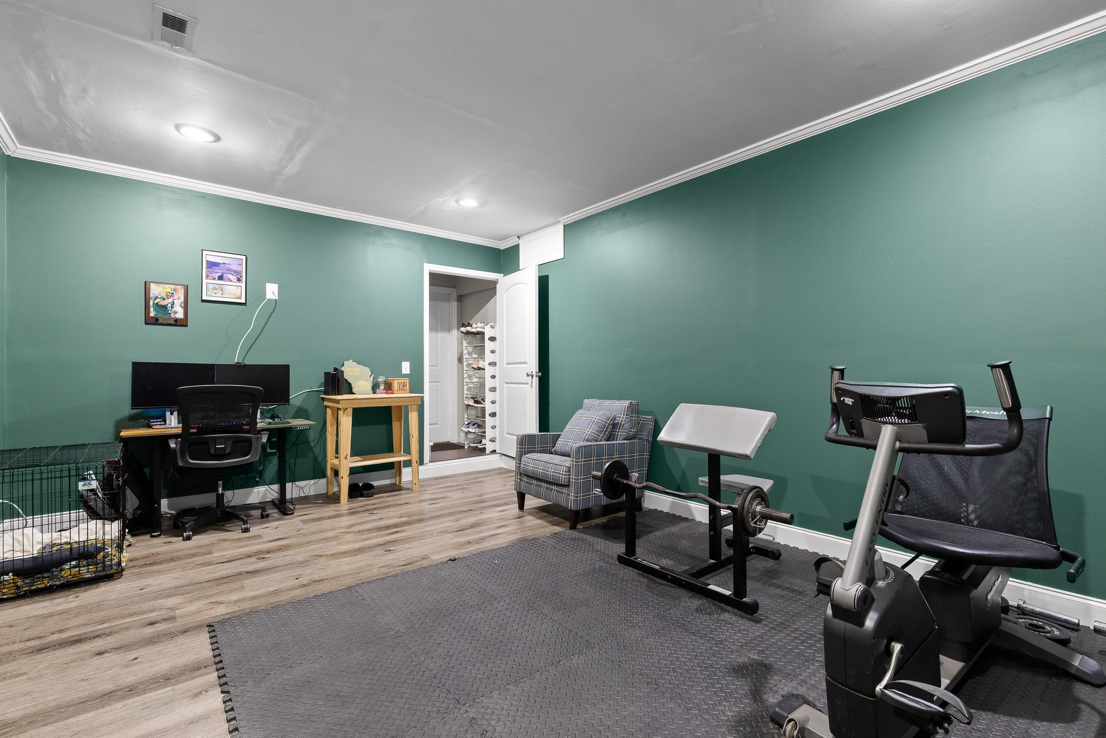 208 Home Place Court SE