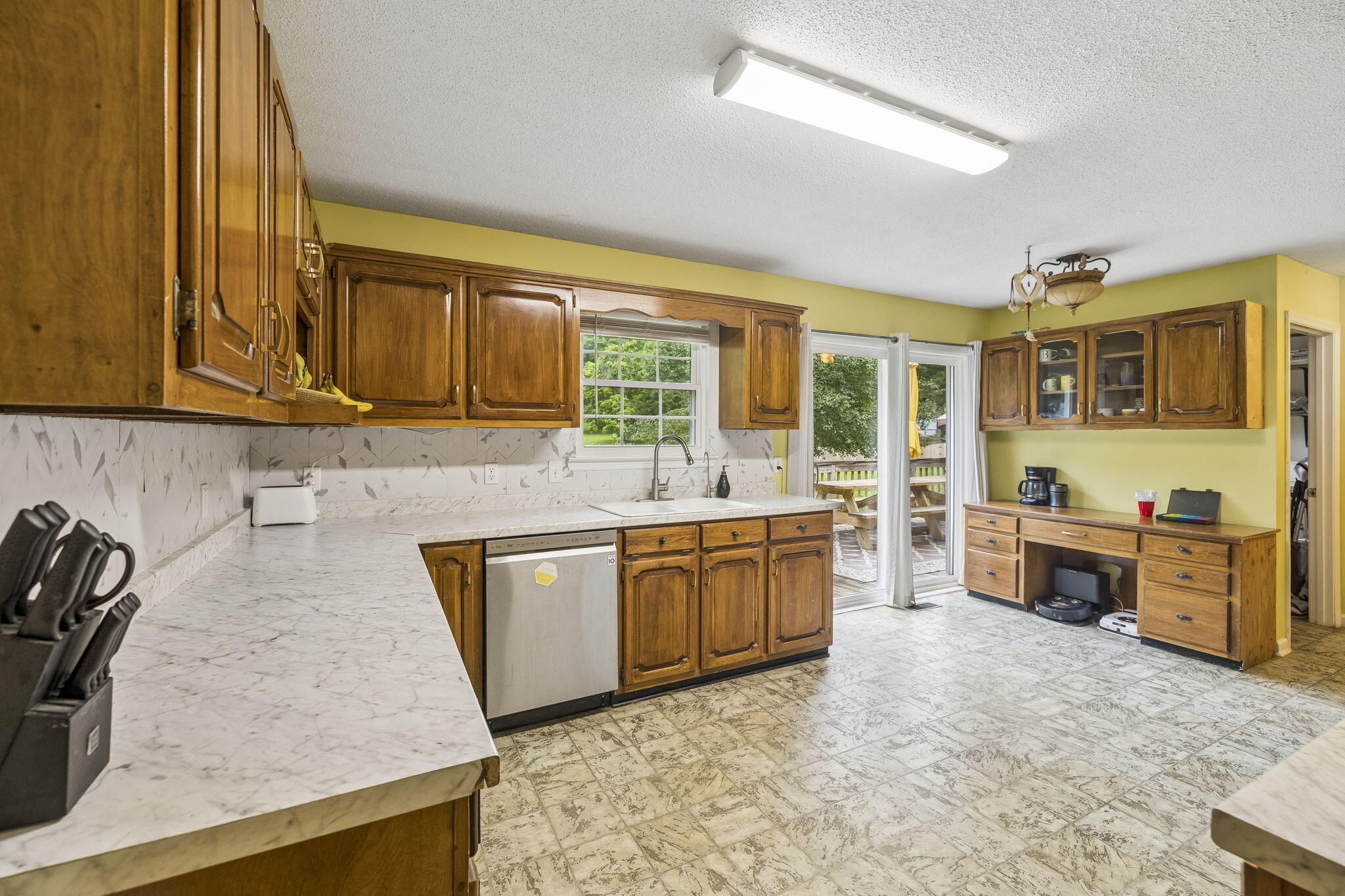 595 Avondale Drive