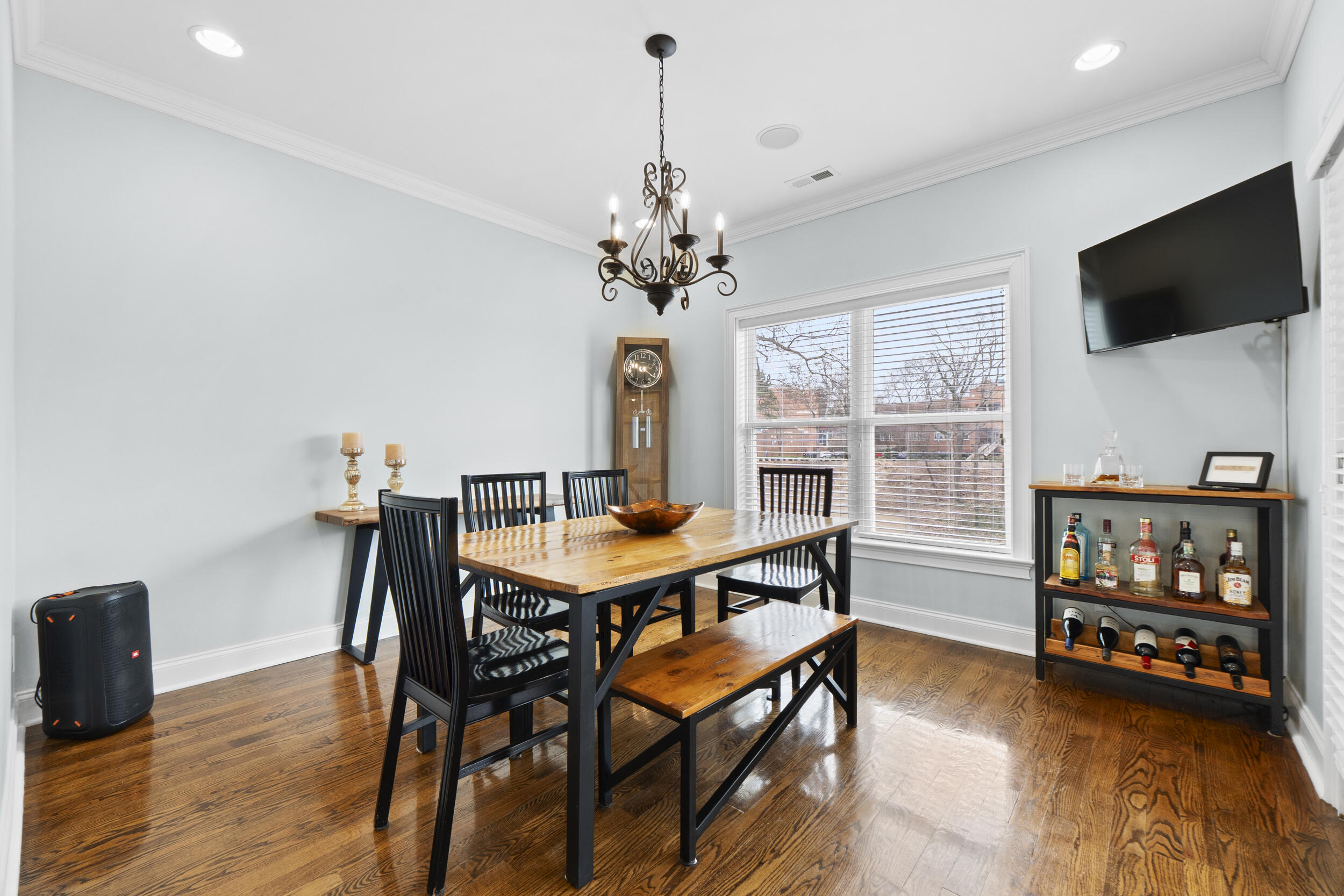 212 Baker Street