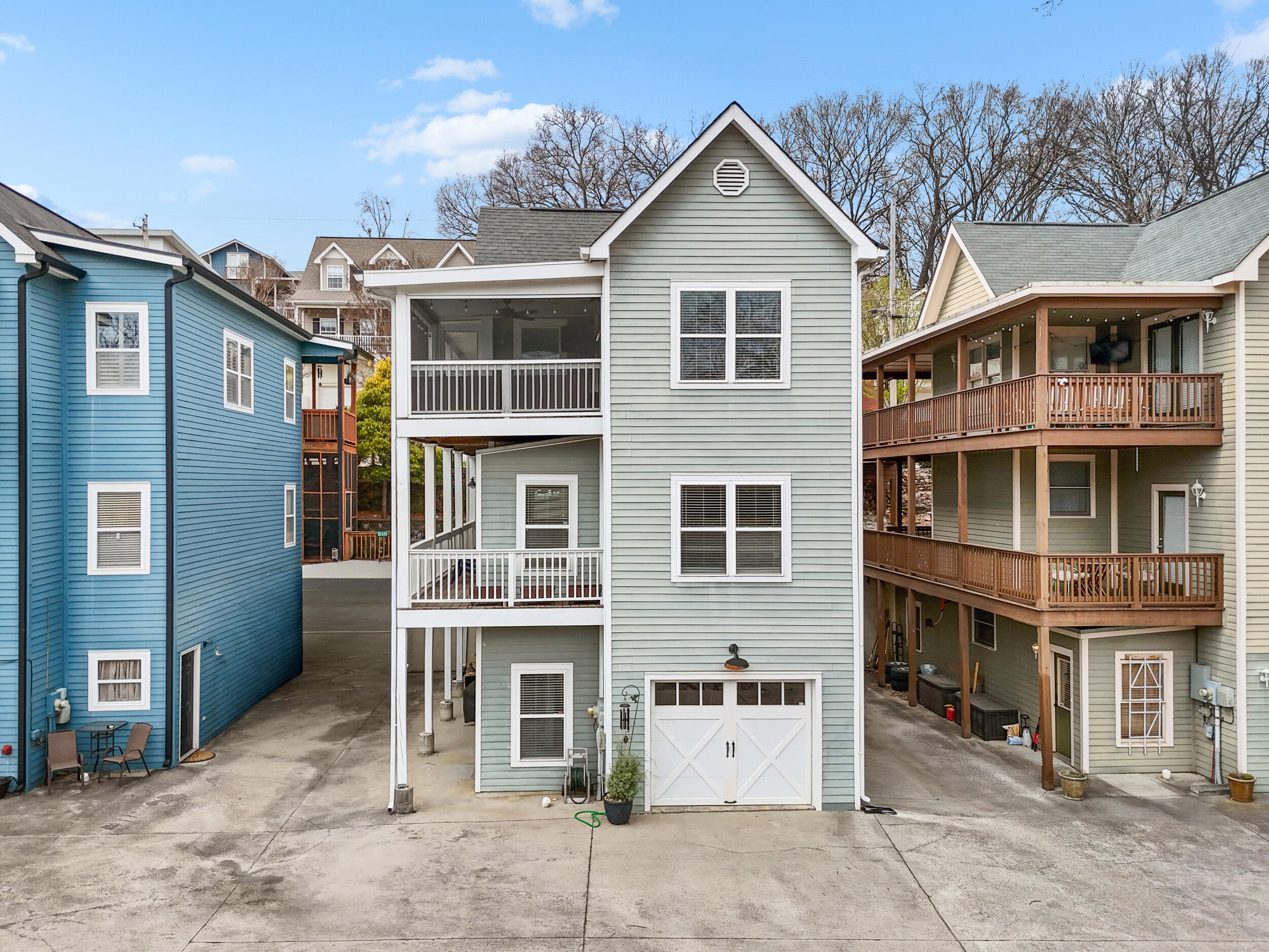212 Baker Street