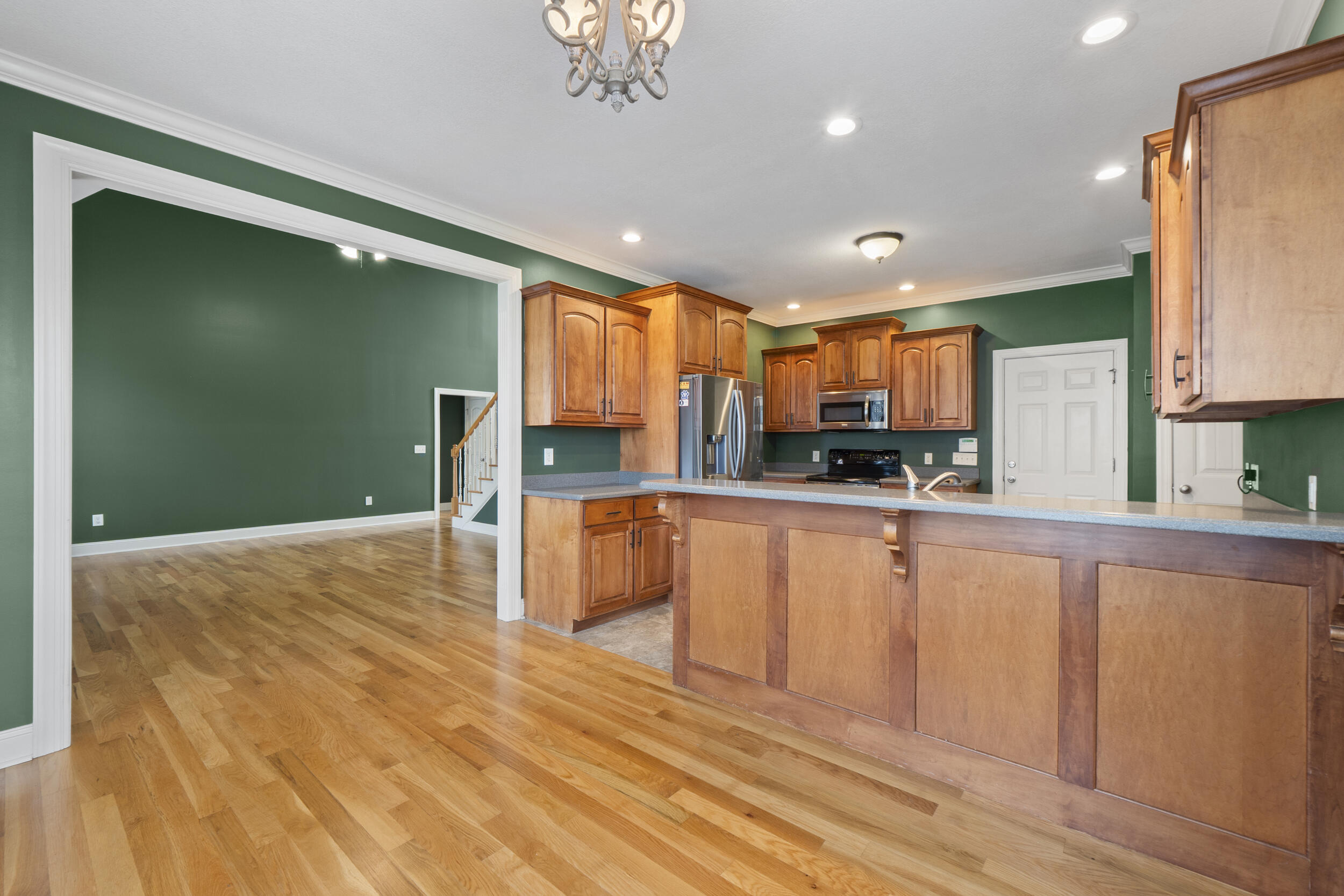 5850 Caney Ridge Circle