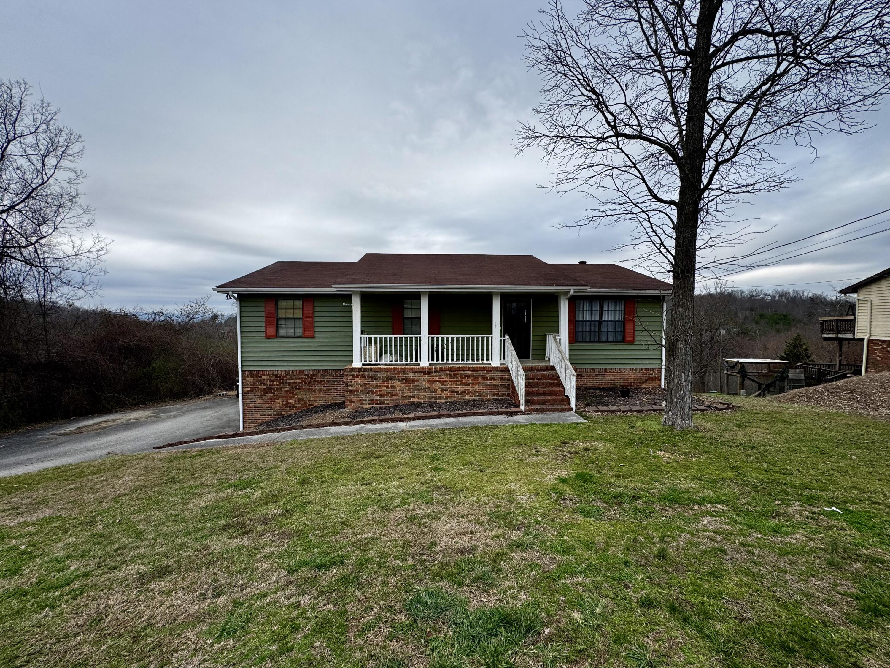 6905 Sandy Cove Drive