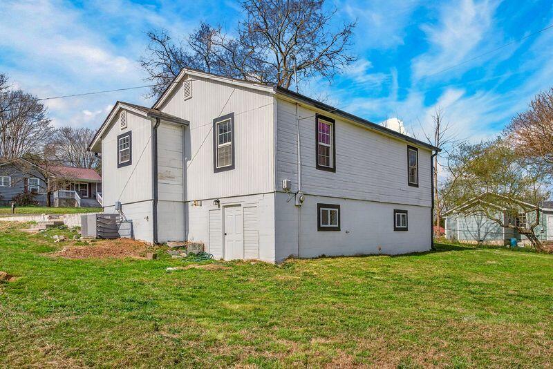 239 Thurman Street, LaFayette