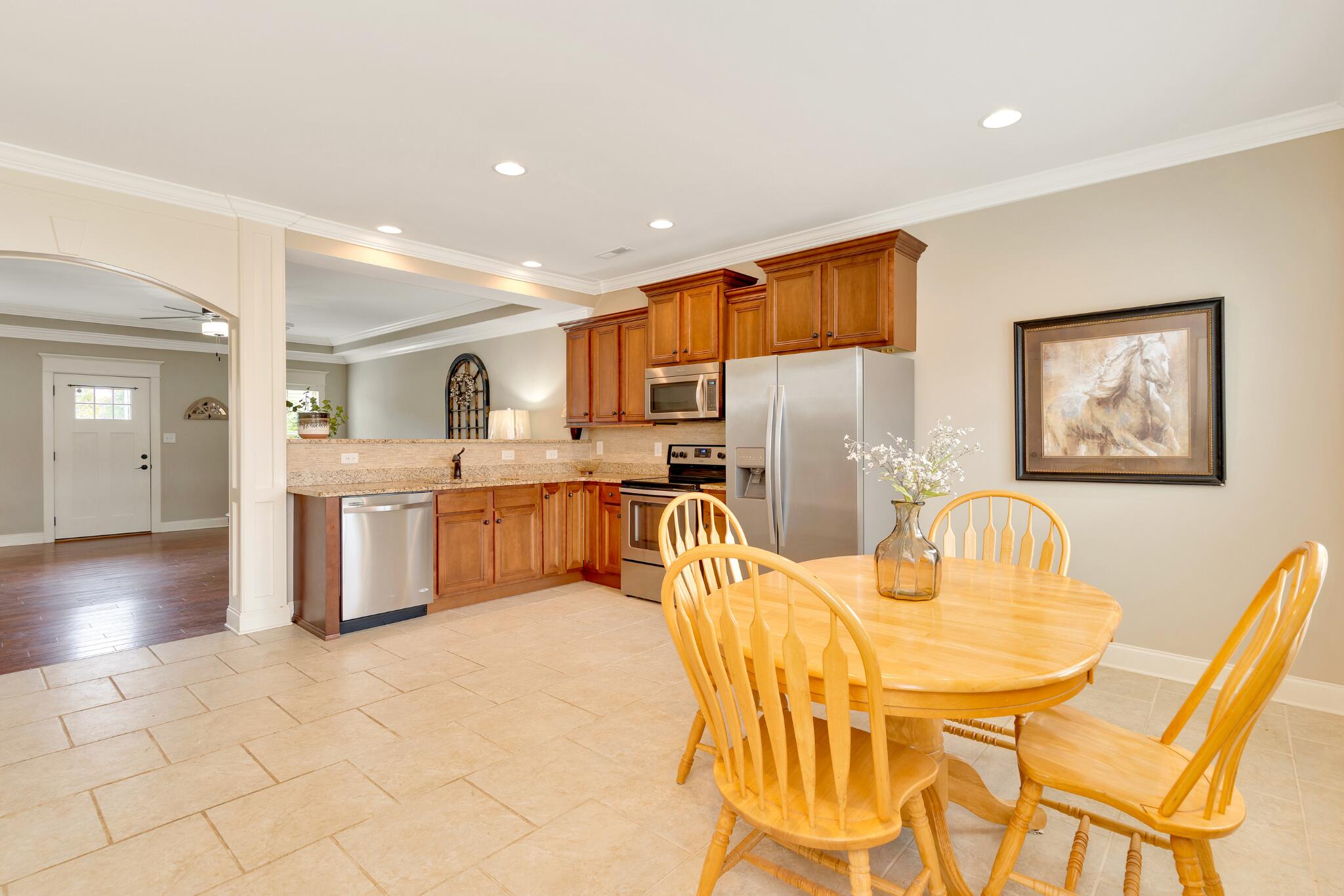 105 NE Bellingham Drive