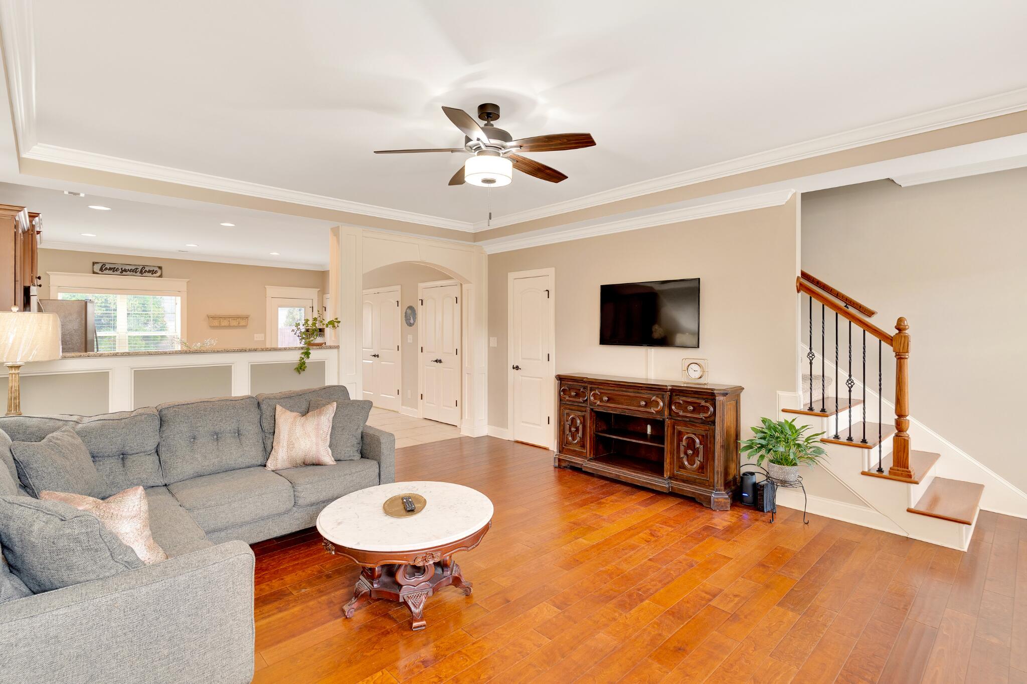105 NE Bellingham Drive
