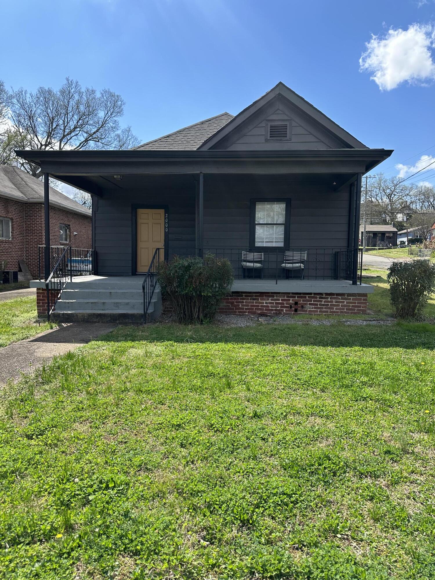 2000 E 5th Street