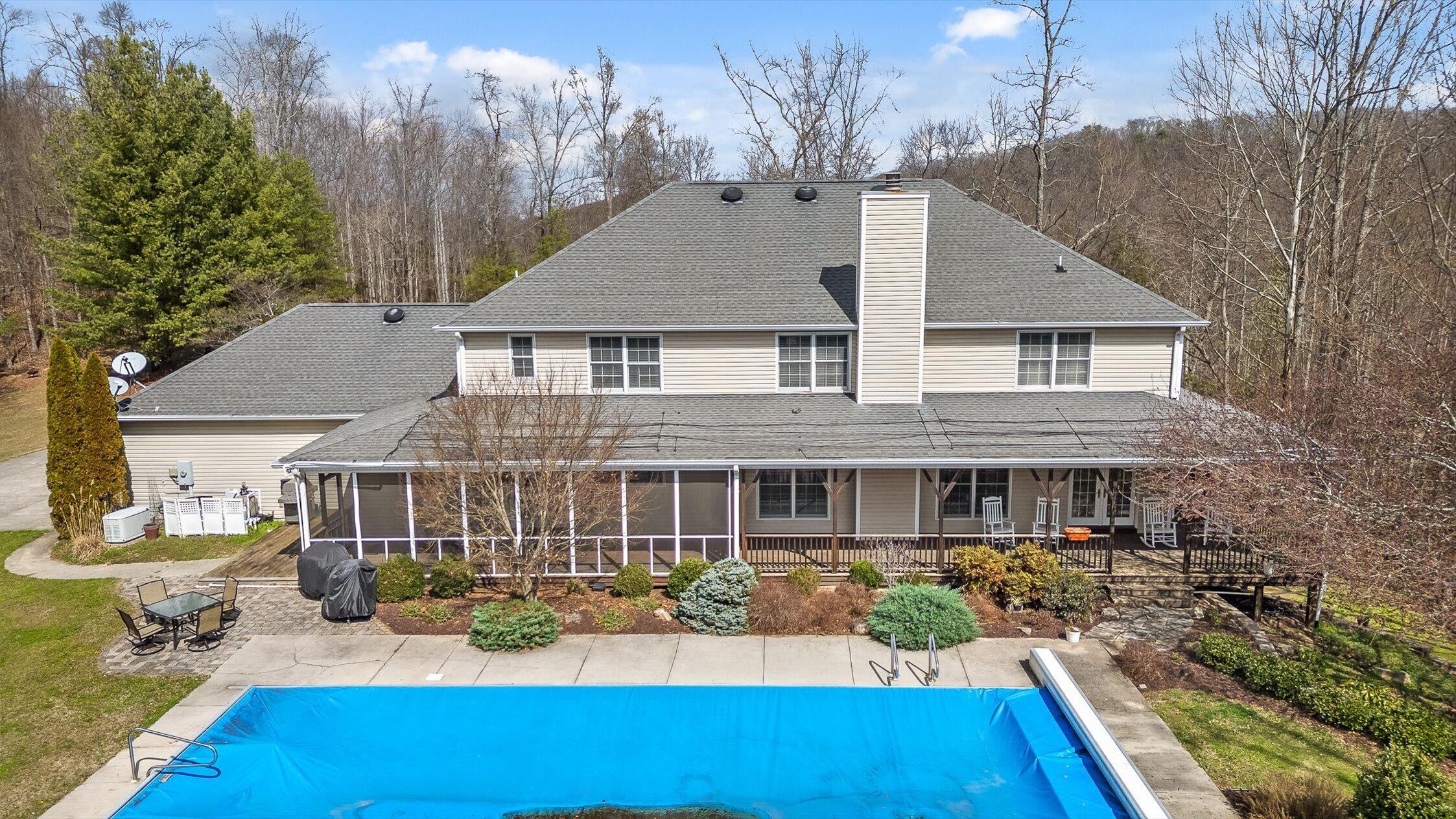 1250 Owl Hollow Road, McDonald