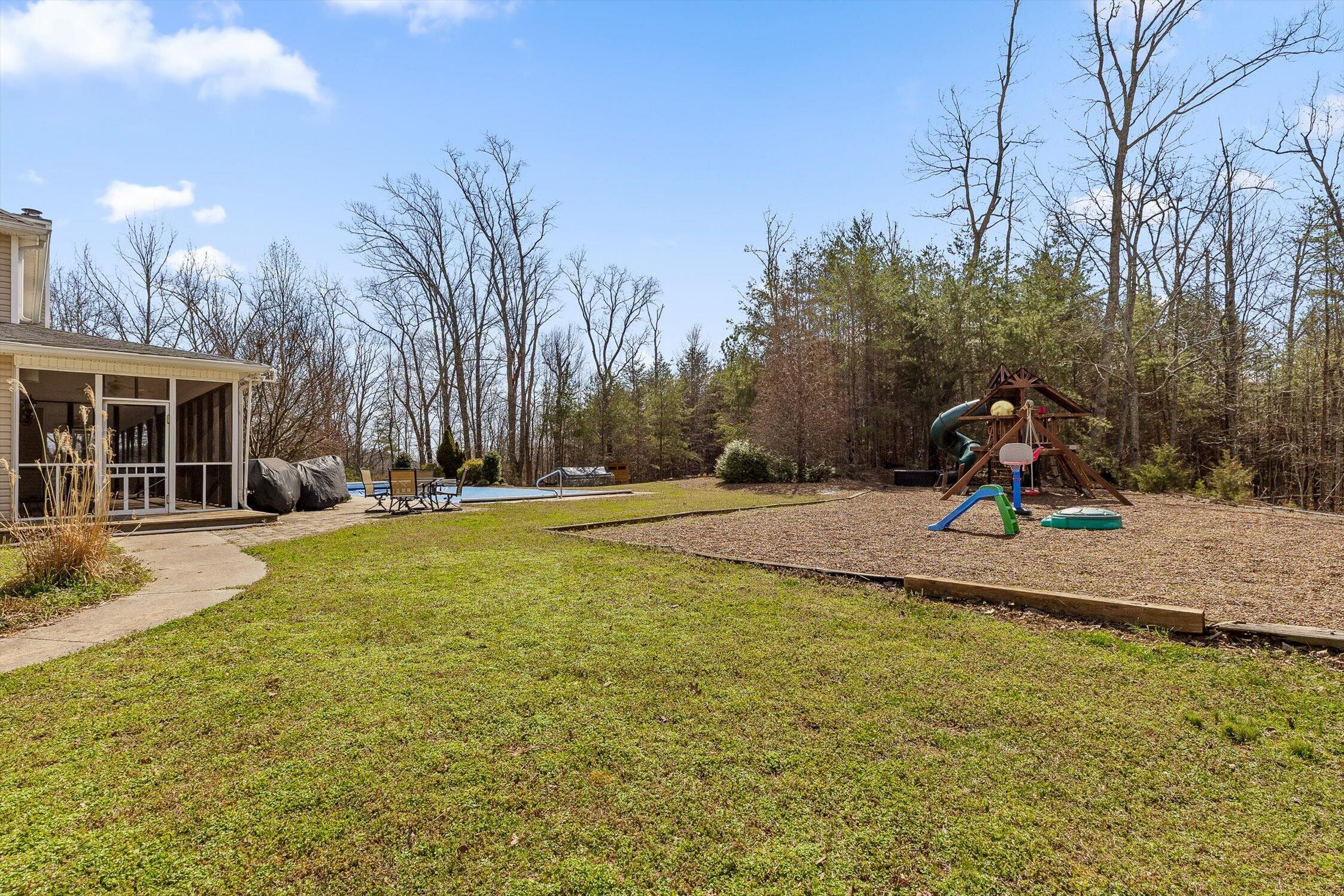 1250 Owl Hollow Road, McDonald