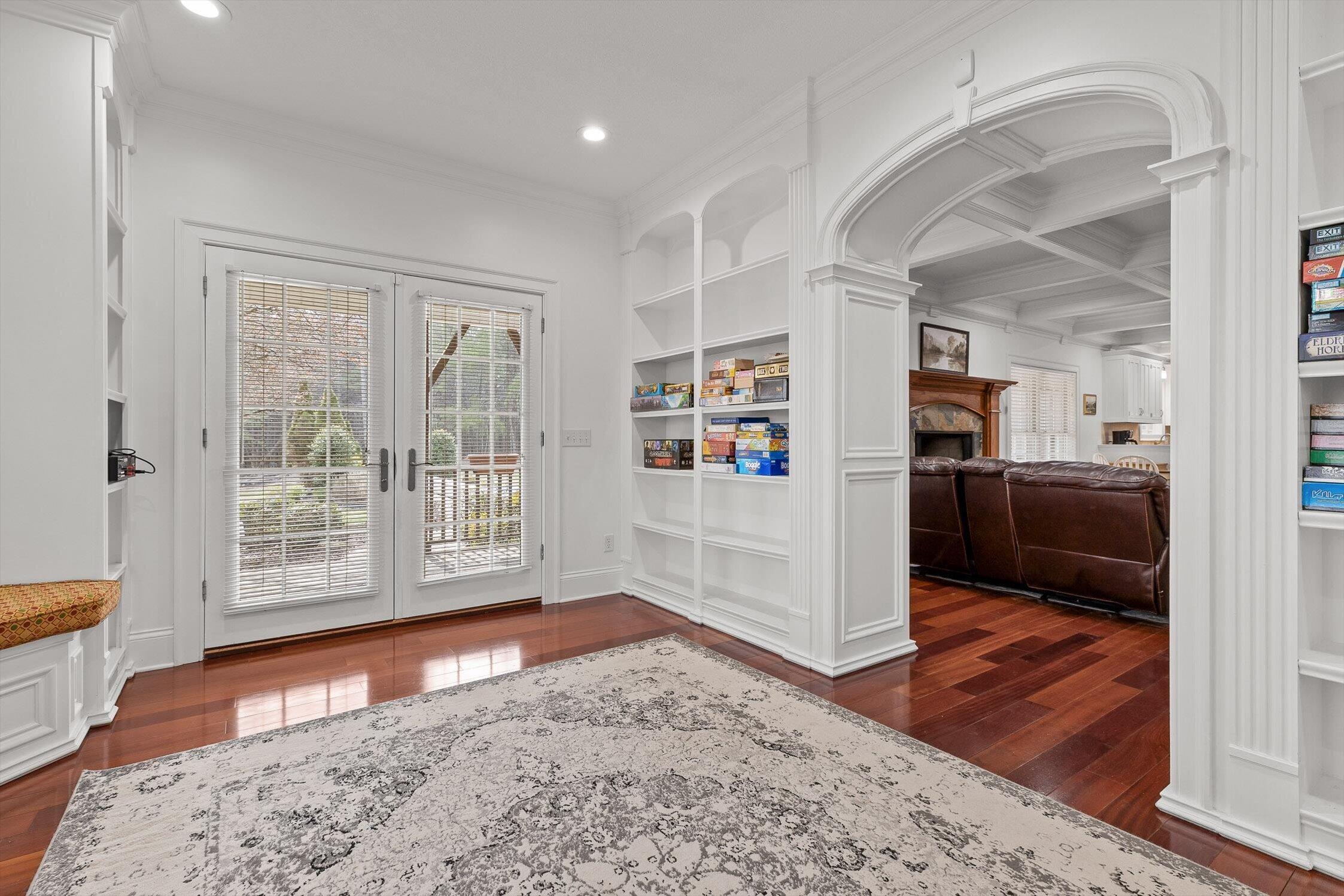 1250 Owl Hollow Road, McDonald
