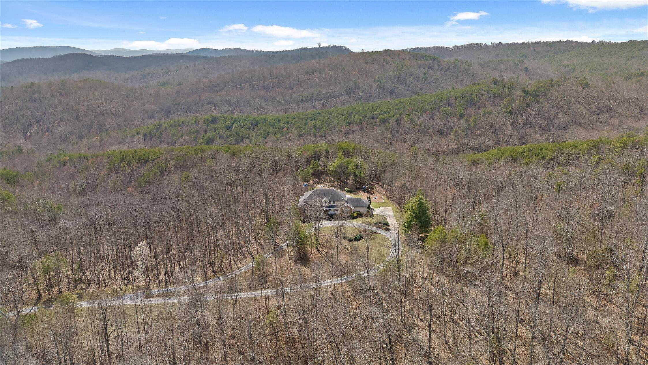 1250 Owl Hollow Road, McDonald