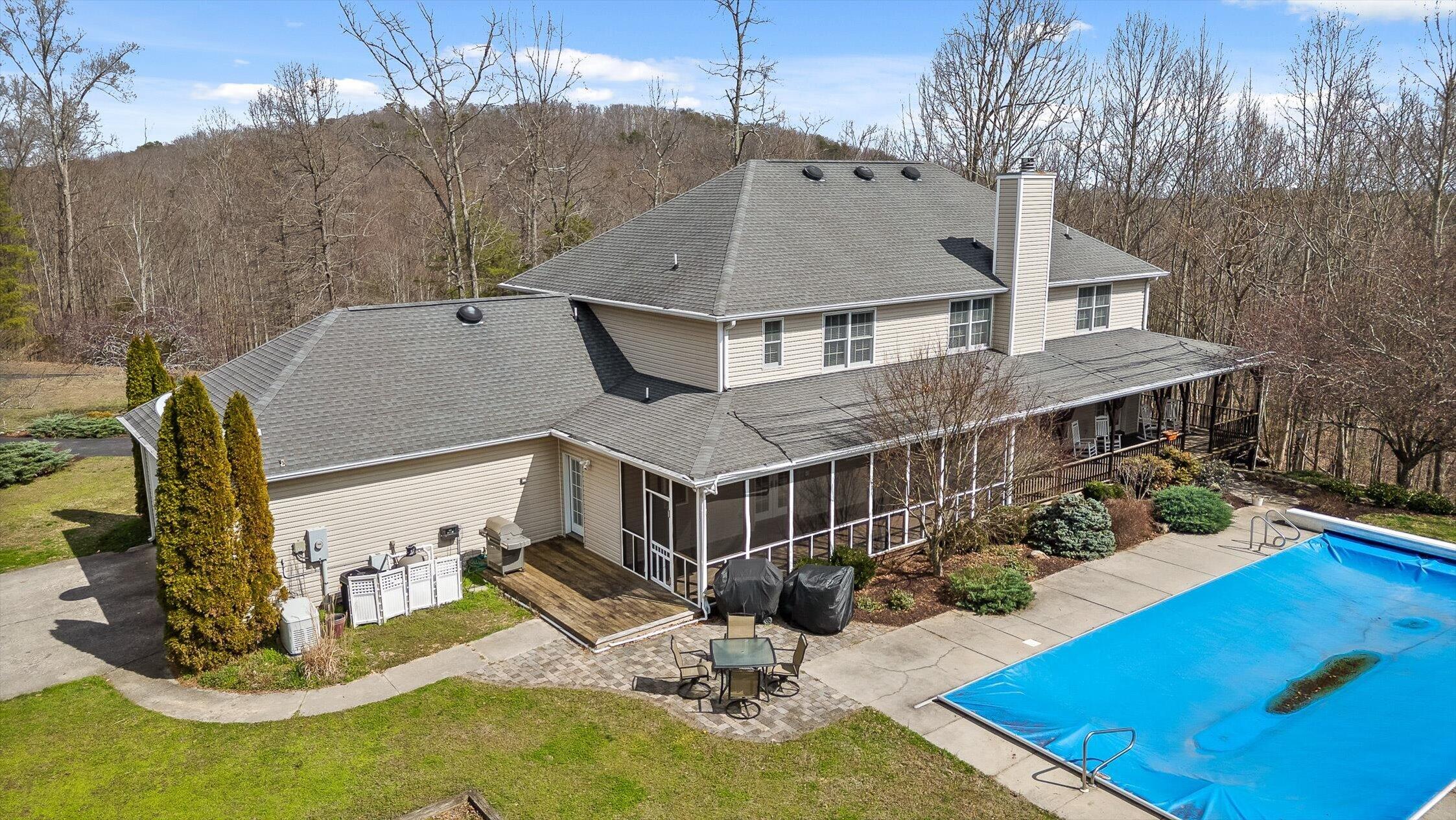 1250 Owl Hollow Road, McDonald