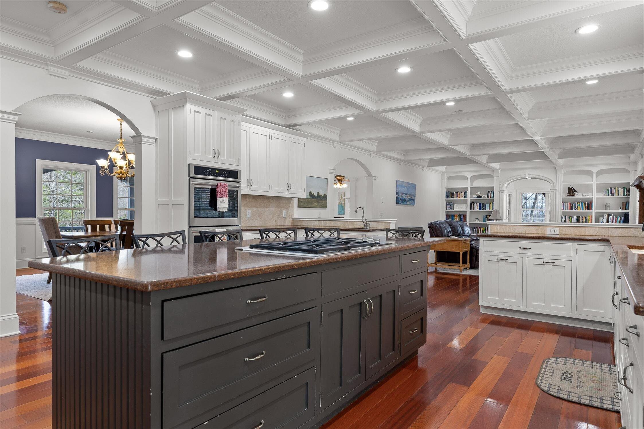 1250 Owl Hollow Road, McDonald