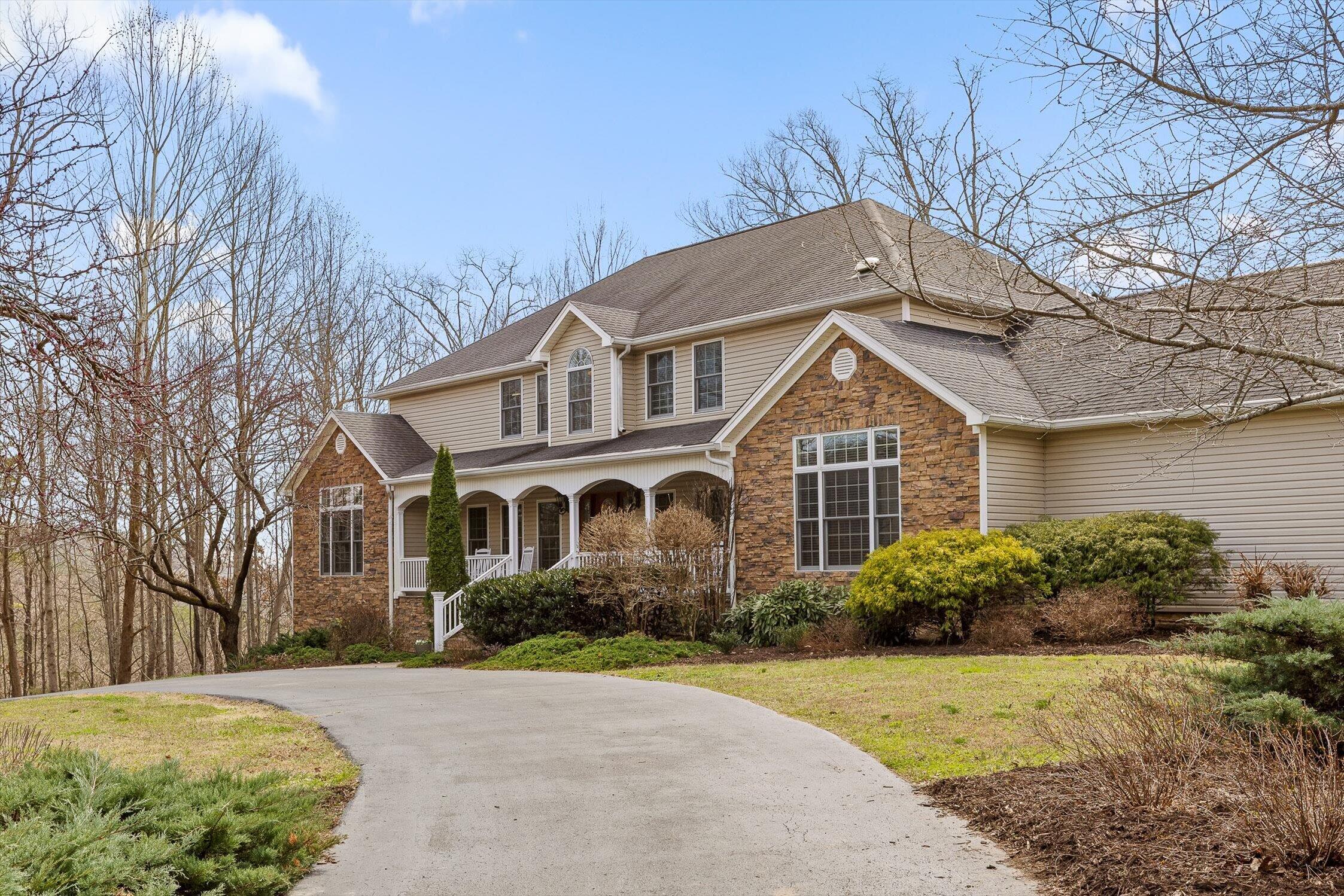 1250 Owl Hollow Road, McDonald