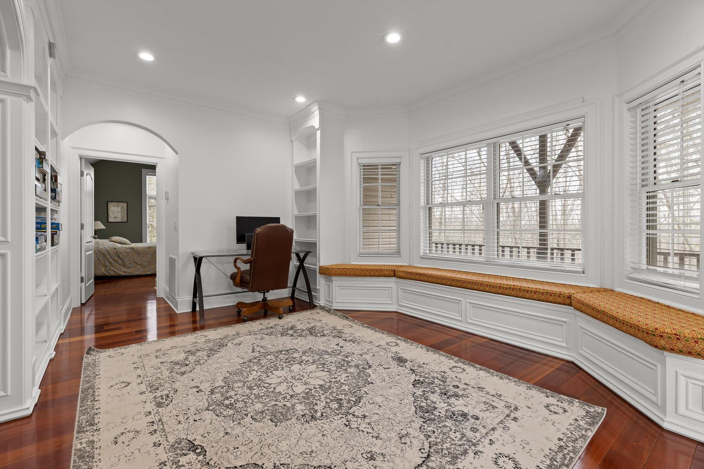 1250 Owl Hollow Road, McDonald