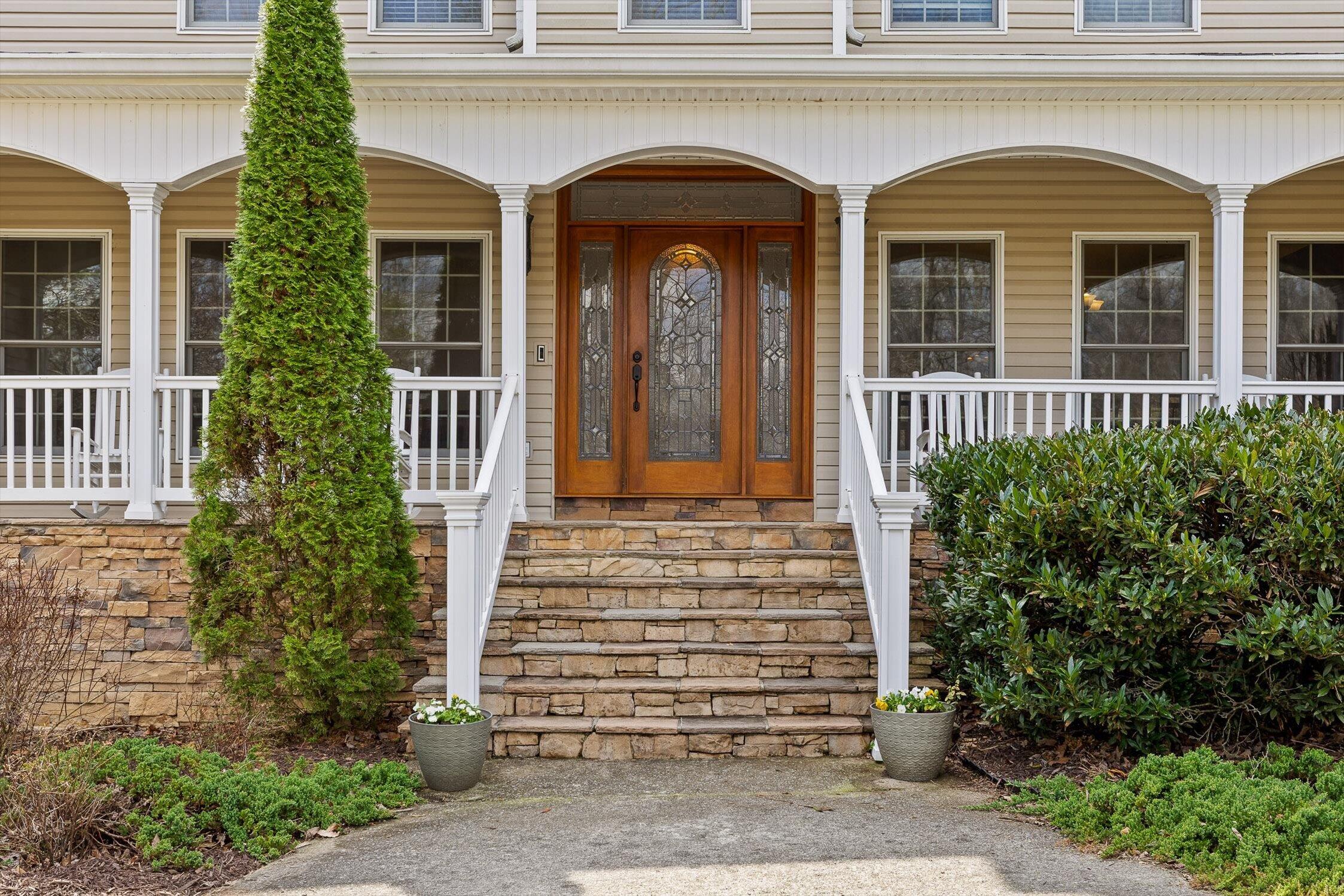 1250 Owl Hollow Road, McDonald