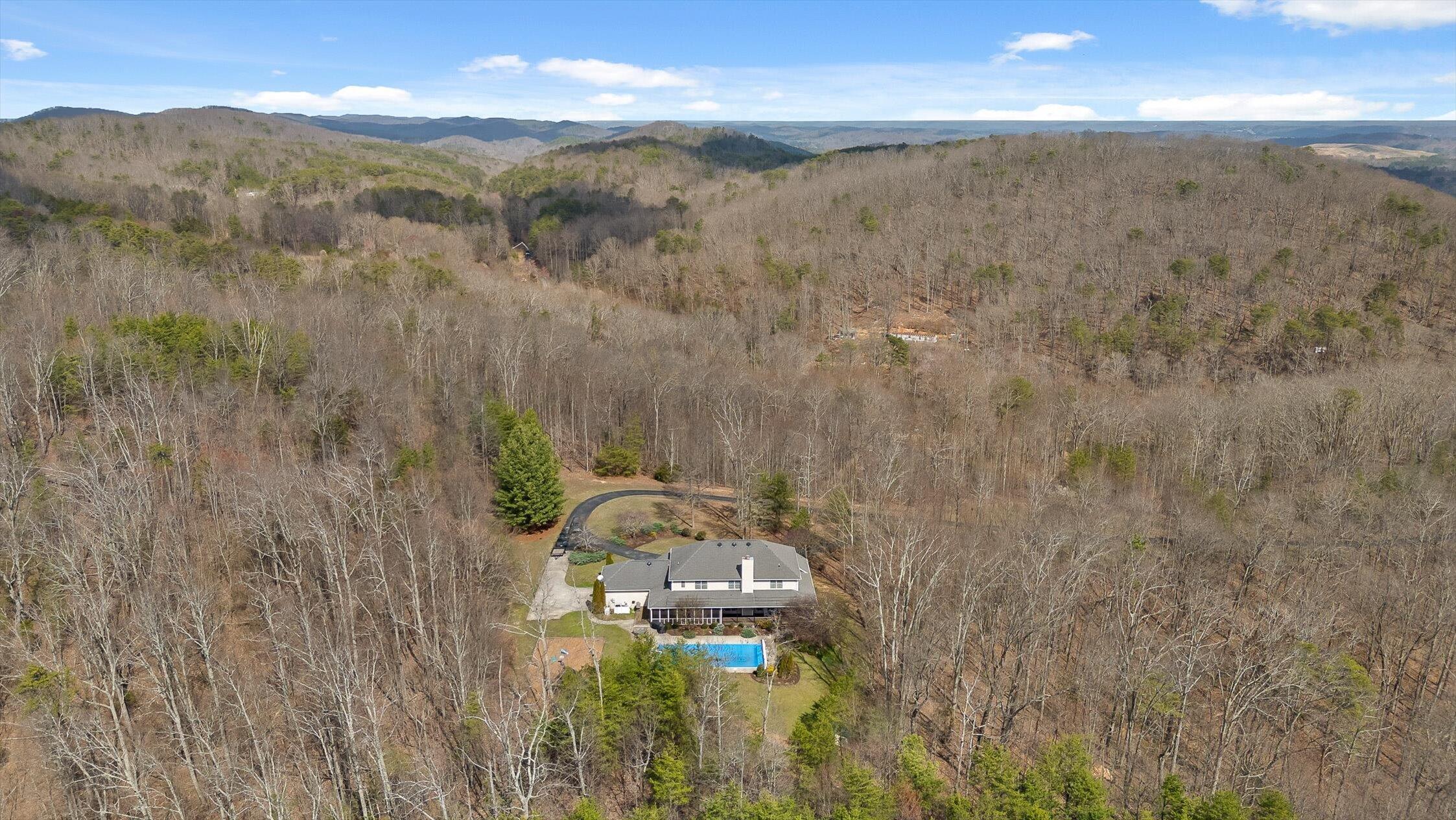 1250 Owl Hollow Road, McDonald