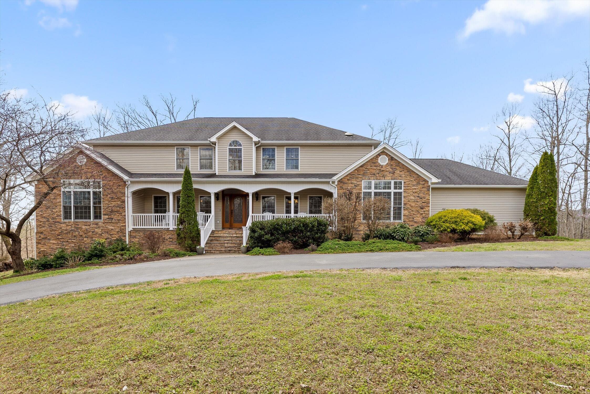1250 Owl Hollow Road, McDonald