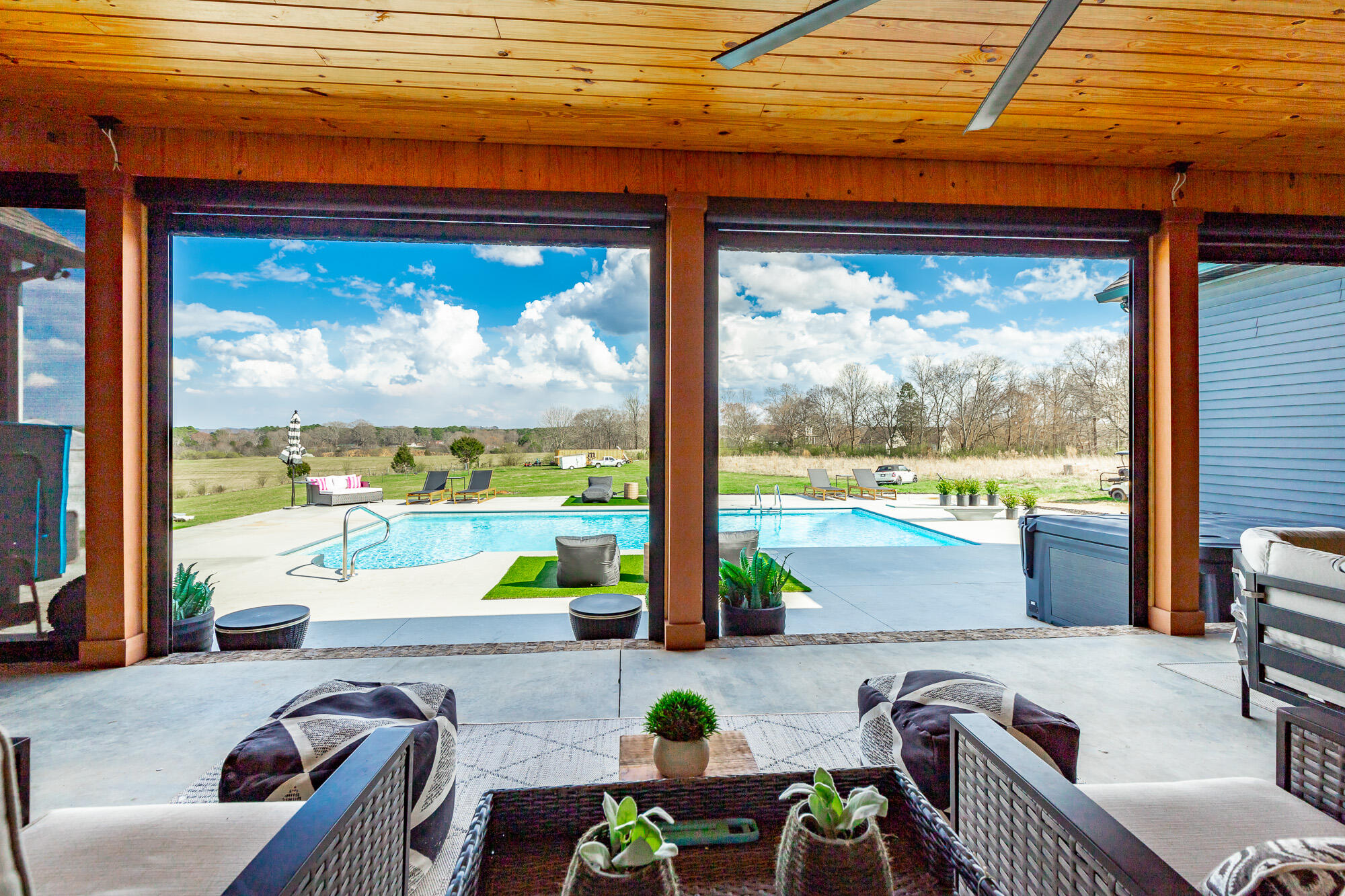 686 Bell Road, LaFayette