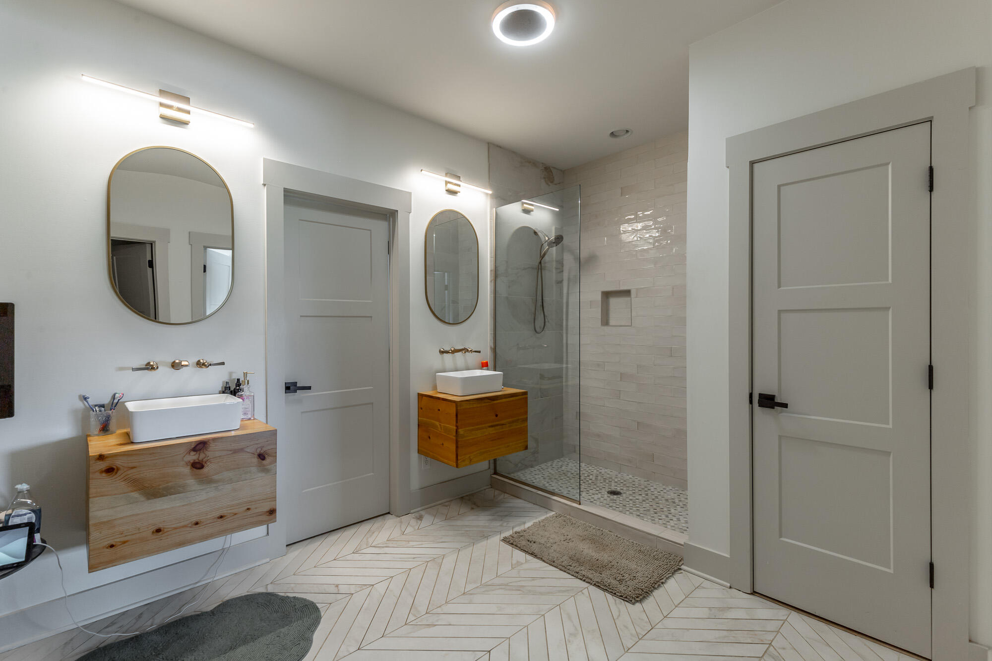 686 Bell Road, LaFayette