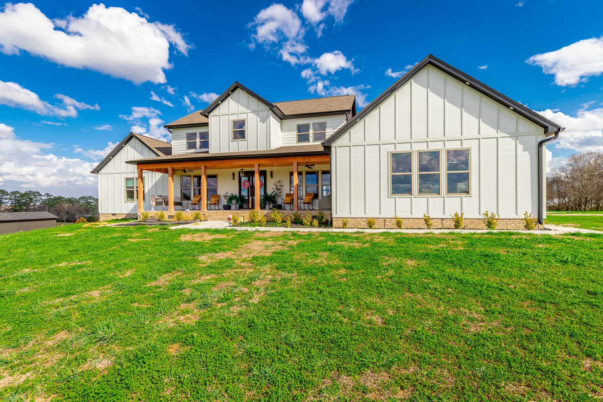 686 Bell Road, LaFayette