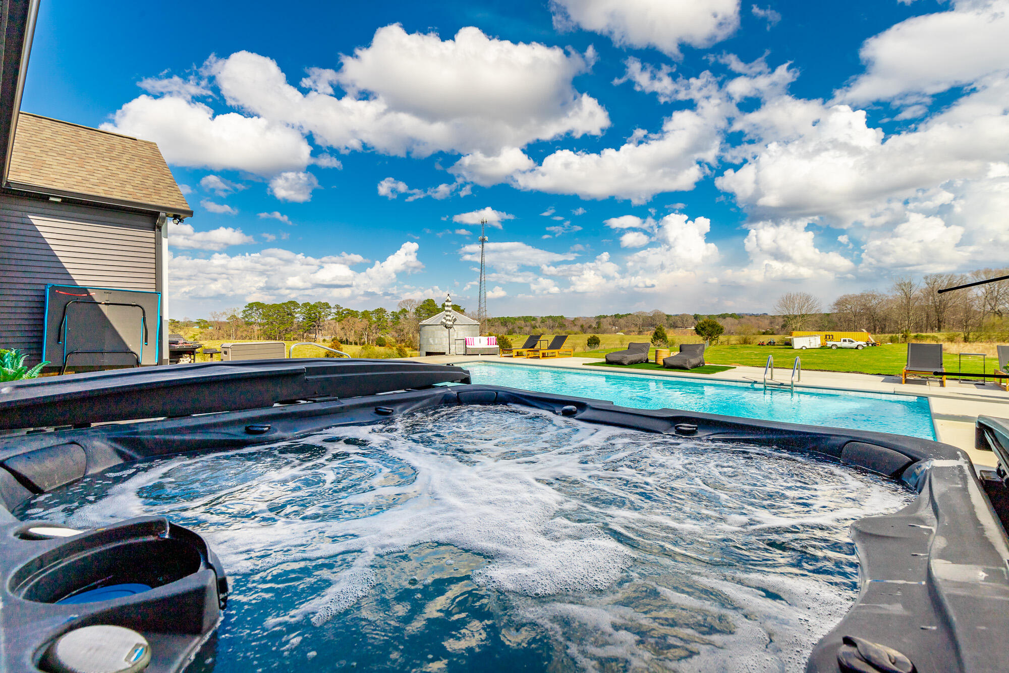 686 Bell Road, LaFayette